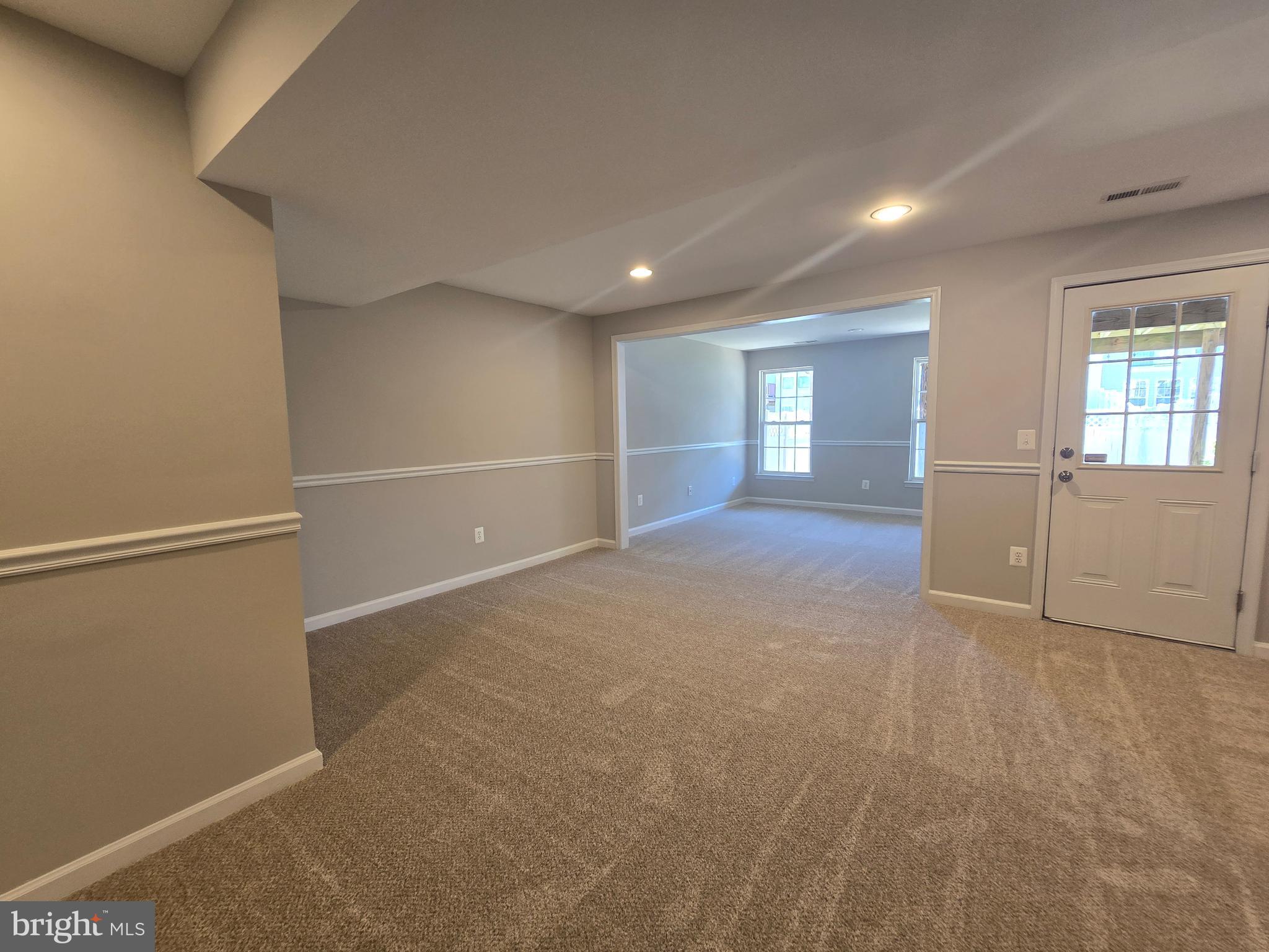 LAKELAND PLACE - Residential