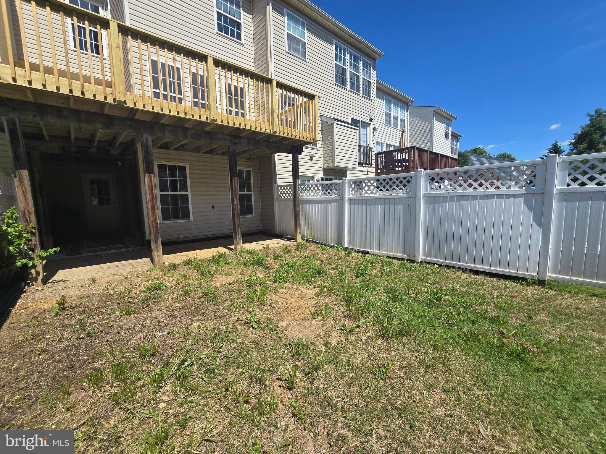 LAKELAND PLACE - Residential