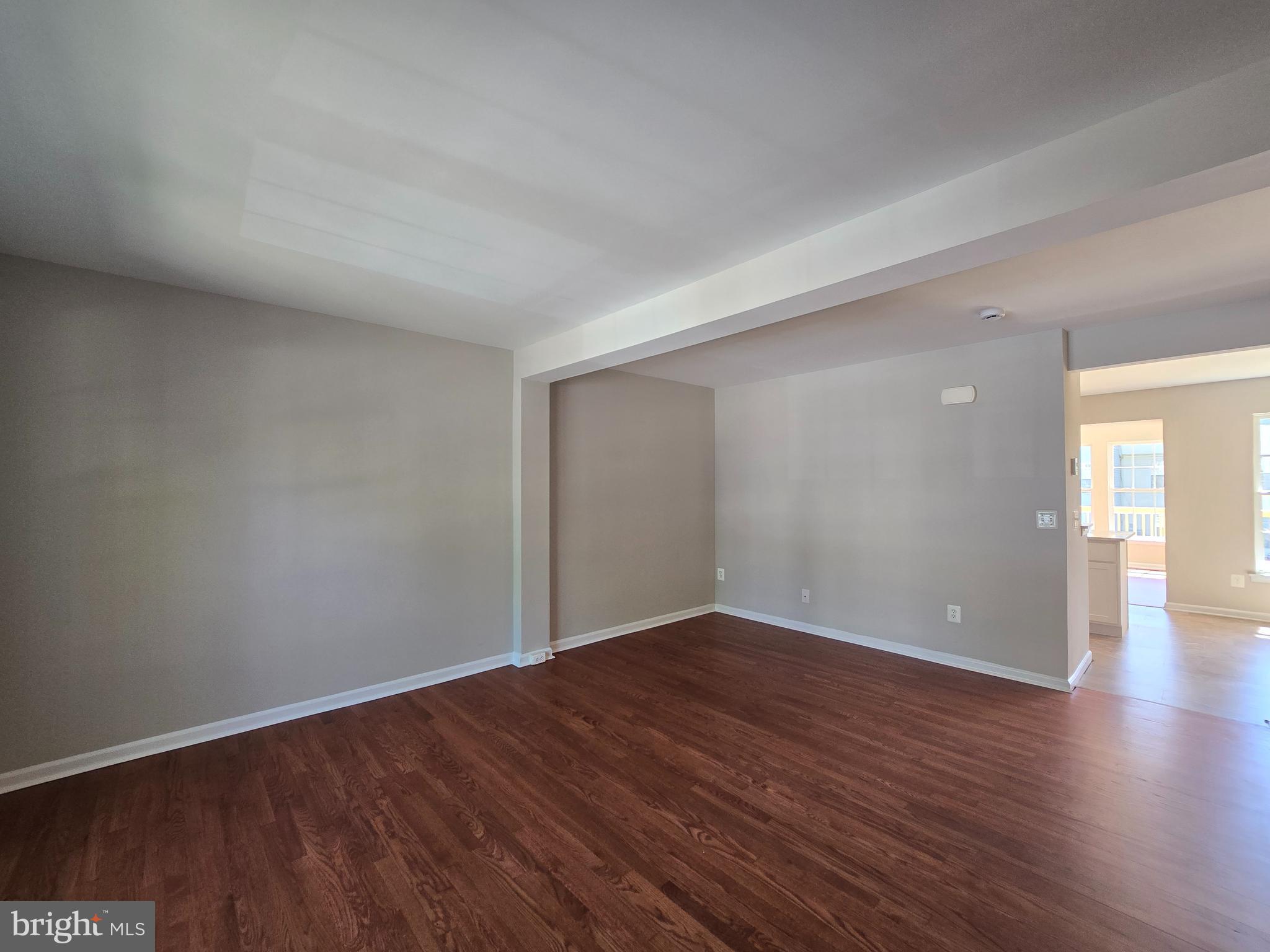 LAKELAND PLACE - Residential