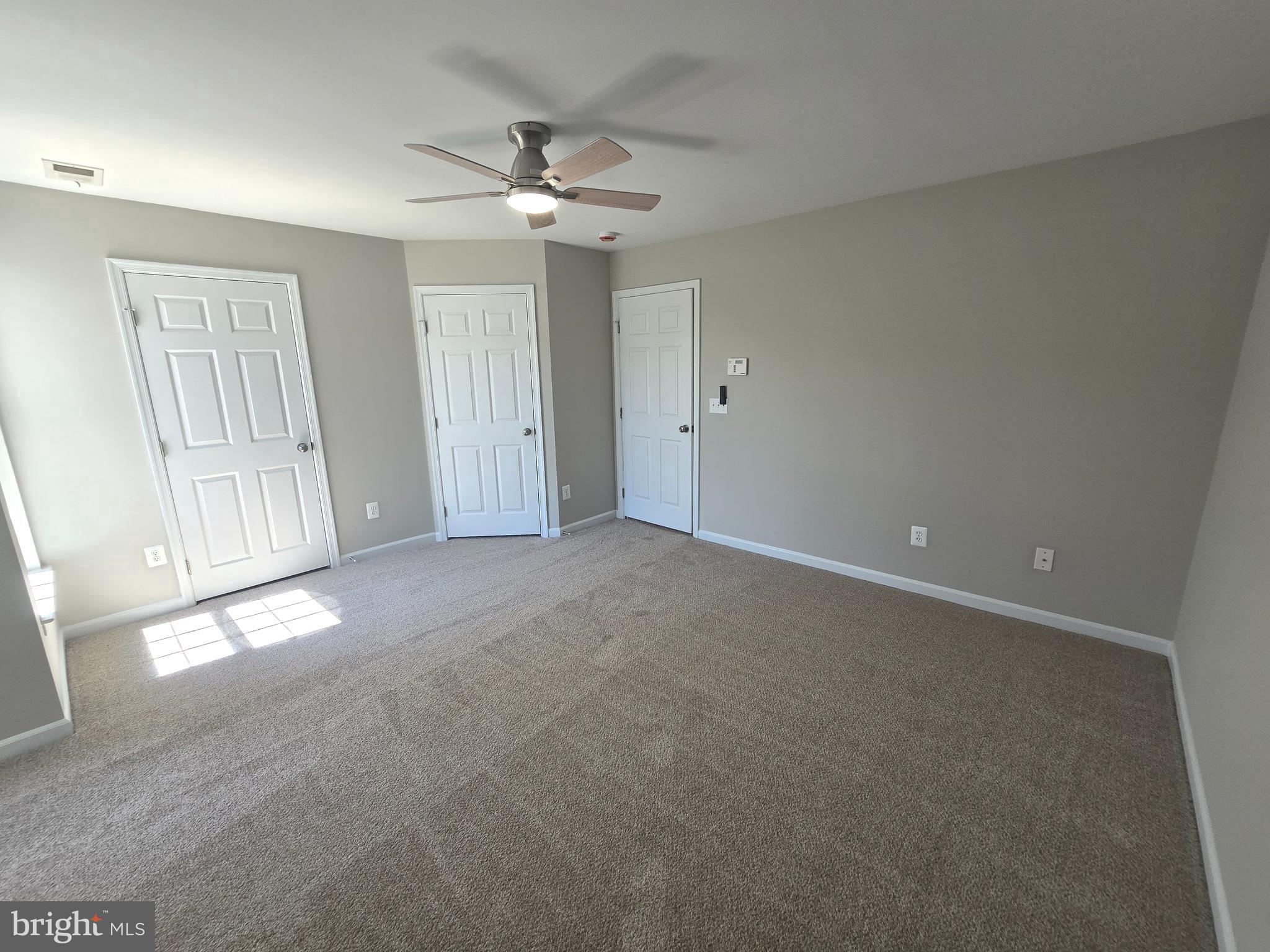 LAKELAND PLACE - Residential