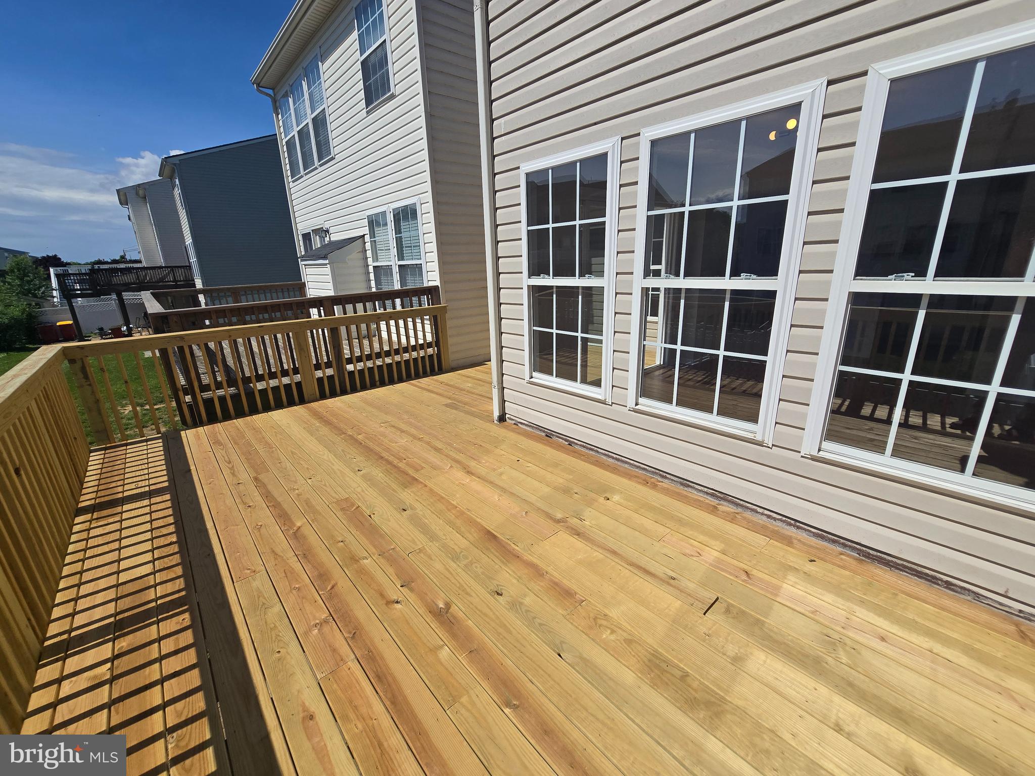 LAKELAND PLACE - Residential