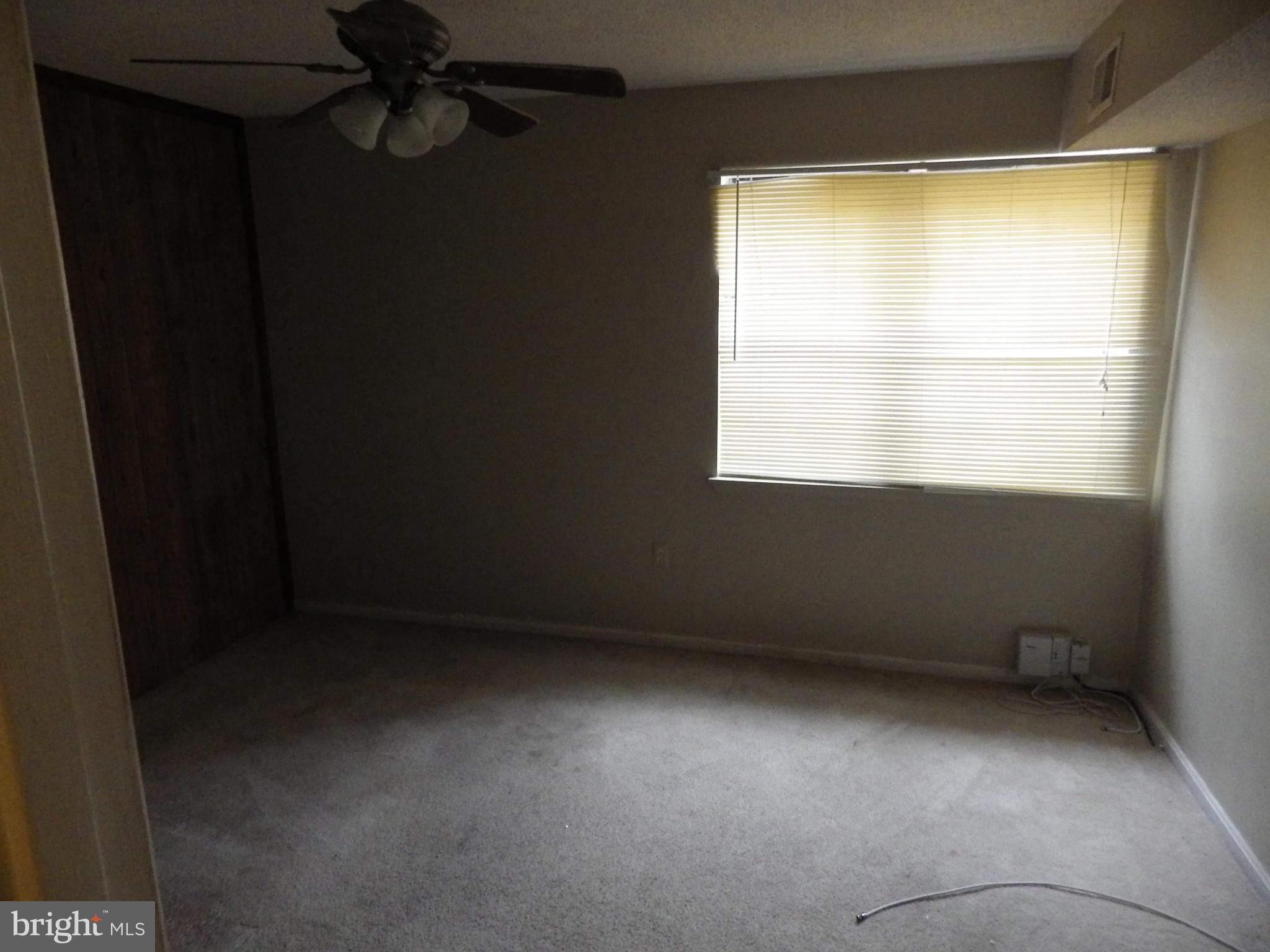 ARBORY CONDO-PHASE 9> - Residential Lease