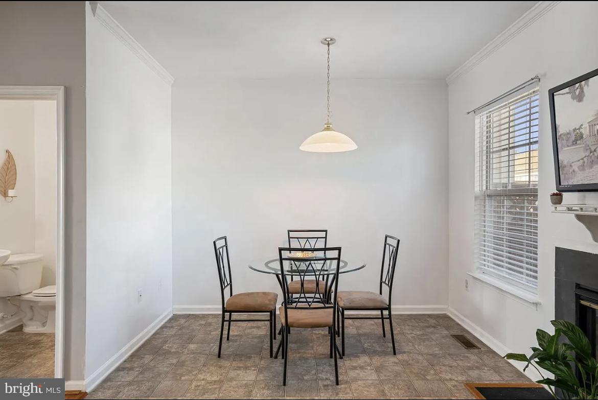 VILLAGE OF IDLEWILD - Residential Lease