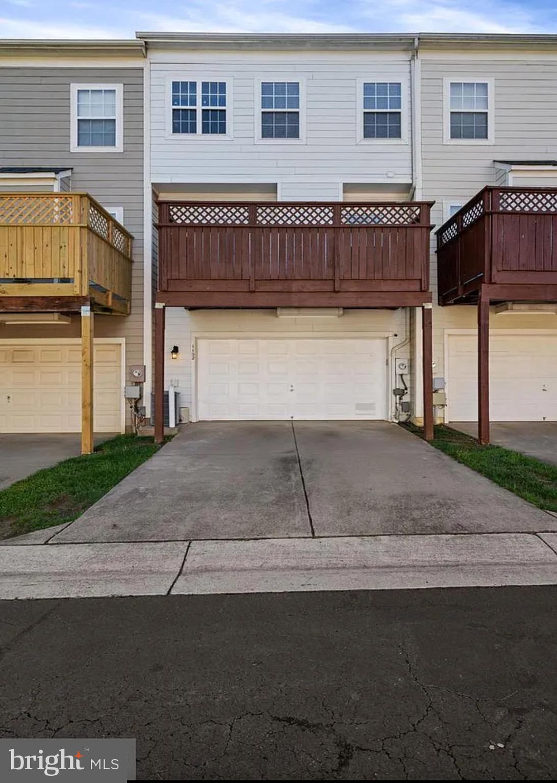 VILLAGE OF IDLEWILD - Residential Lease