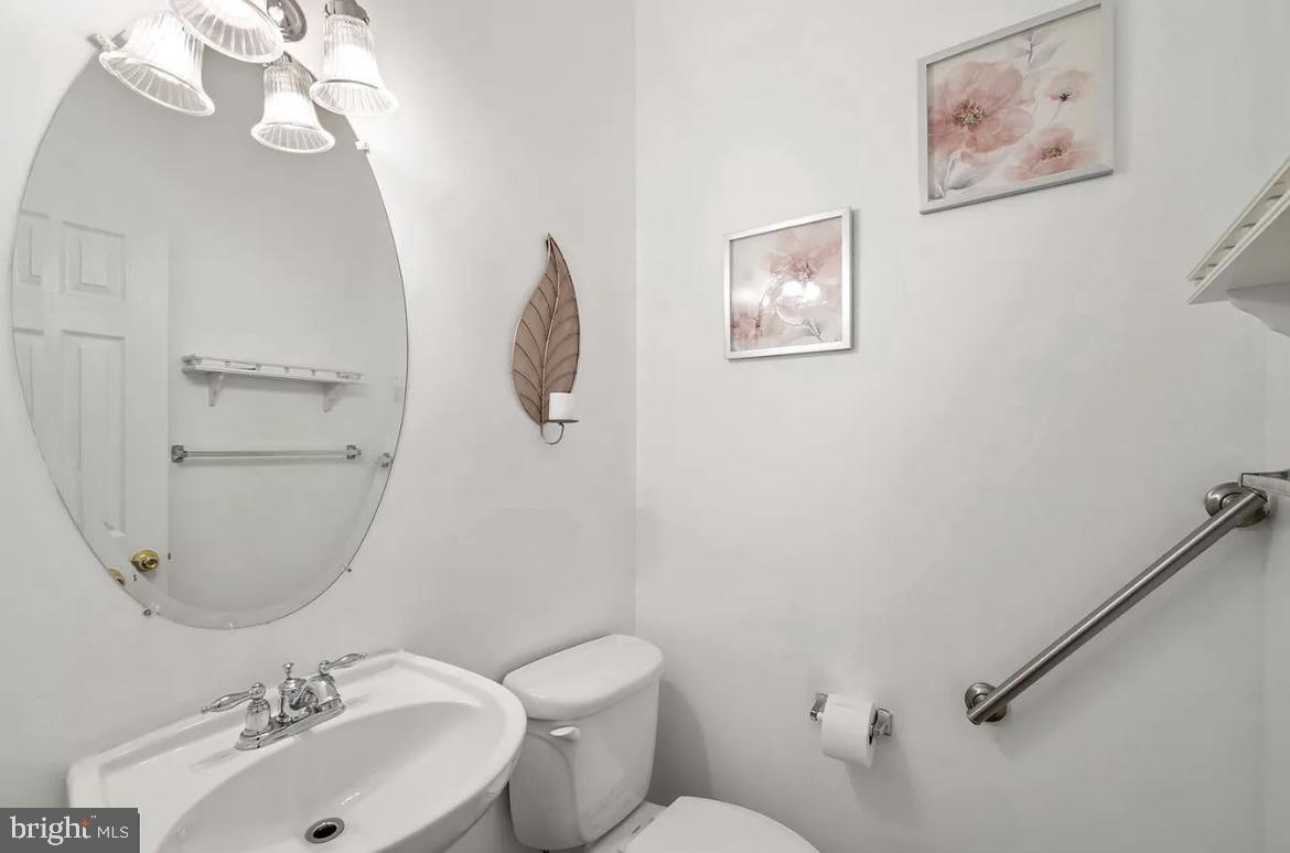 VILLAGE OF IDLEWILD - Residential Lease