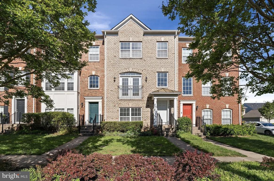 VILLAGE OF IDLEWILD - Residential Lease