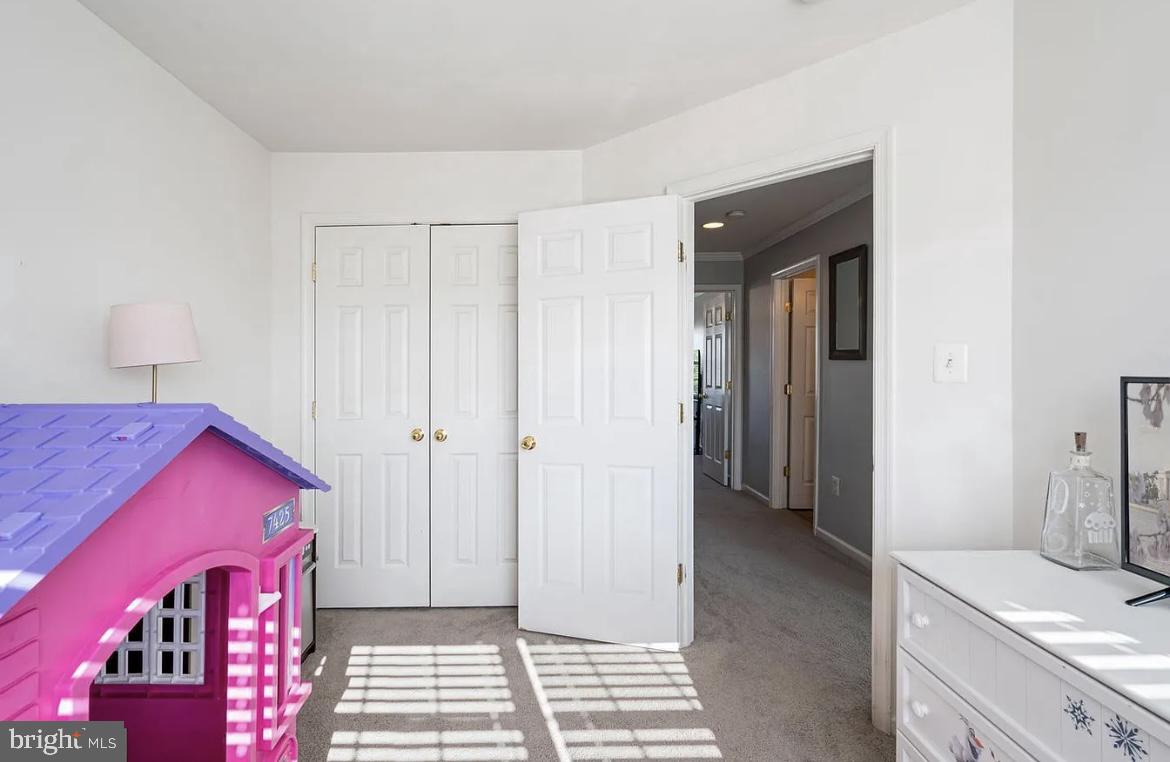 VILLAGE OF IDLEWILD - Residential Lease