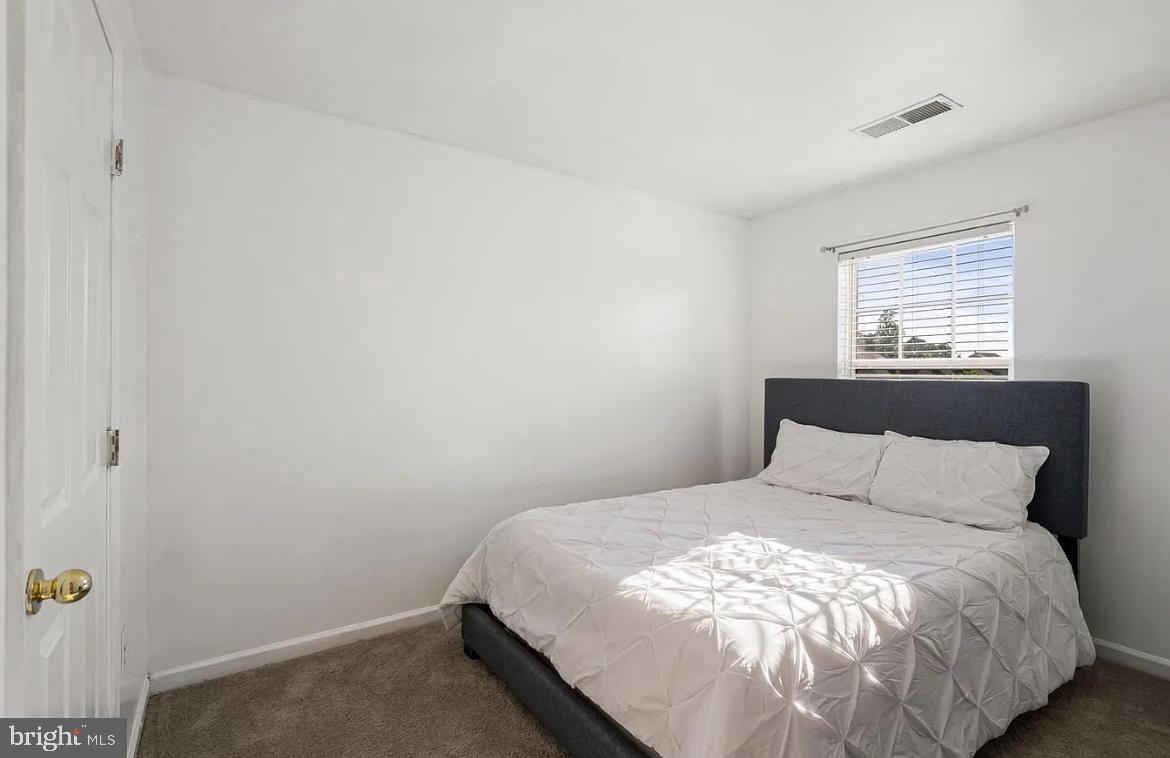 VILLAGE OF IDLEWILD - Residential Lease