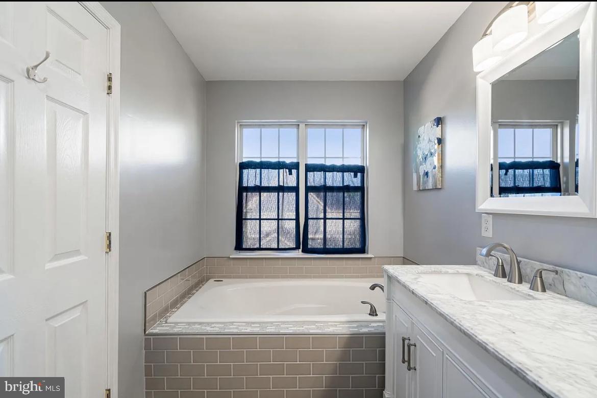 VILLAGE OF IDLEWILD - Residential Lease