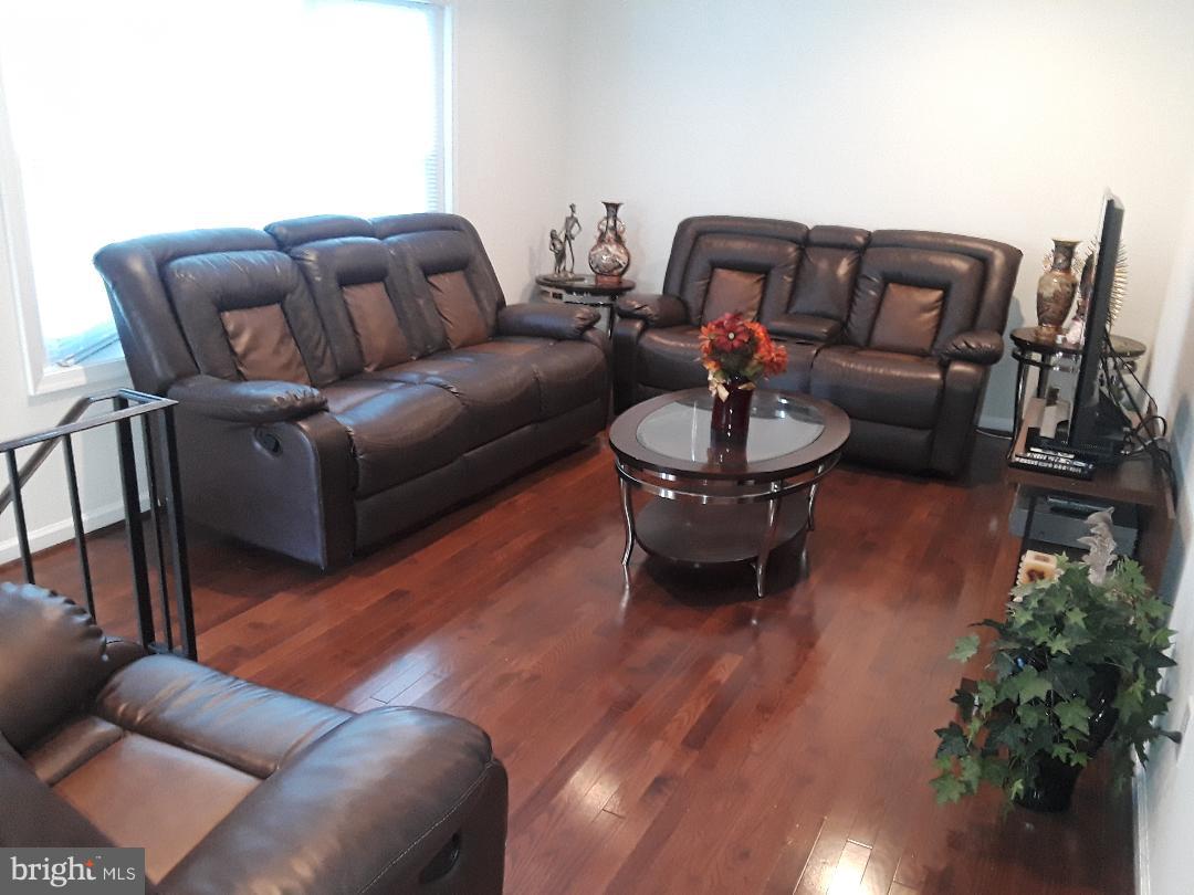 DALE CITY - Residential