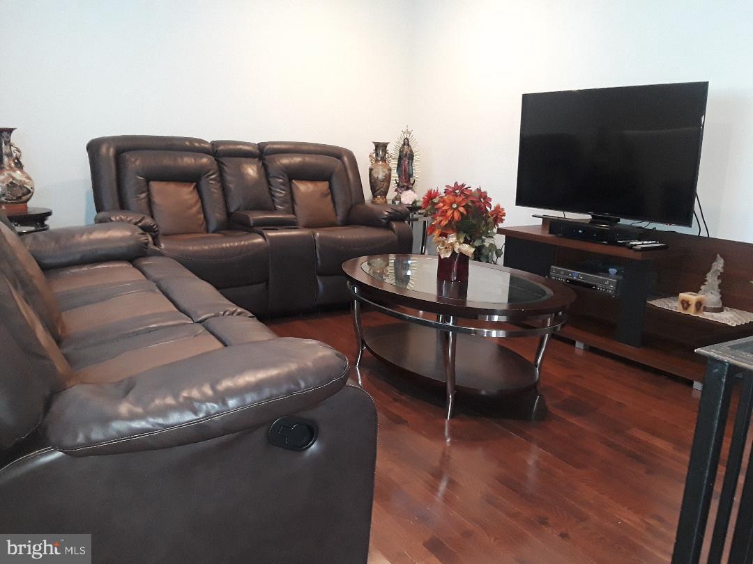 DALE CITY - Residential