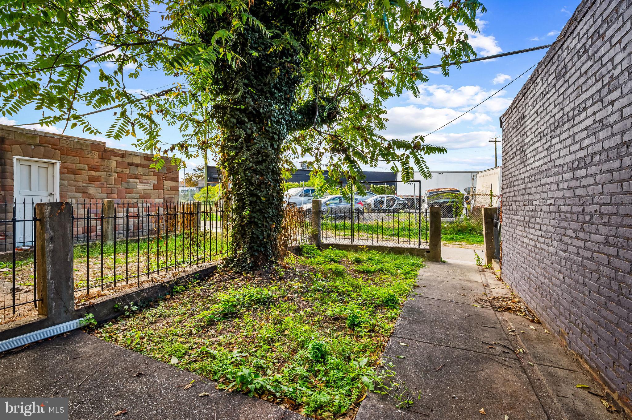 CLIFTON PARK - Residential Lease