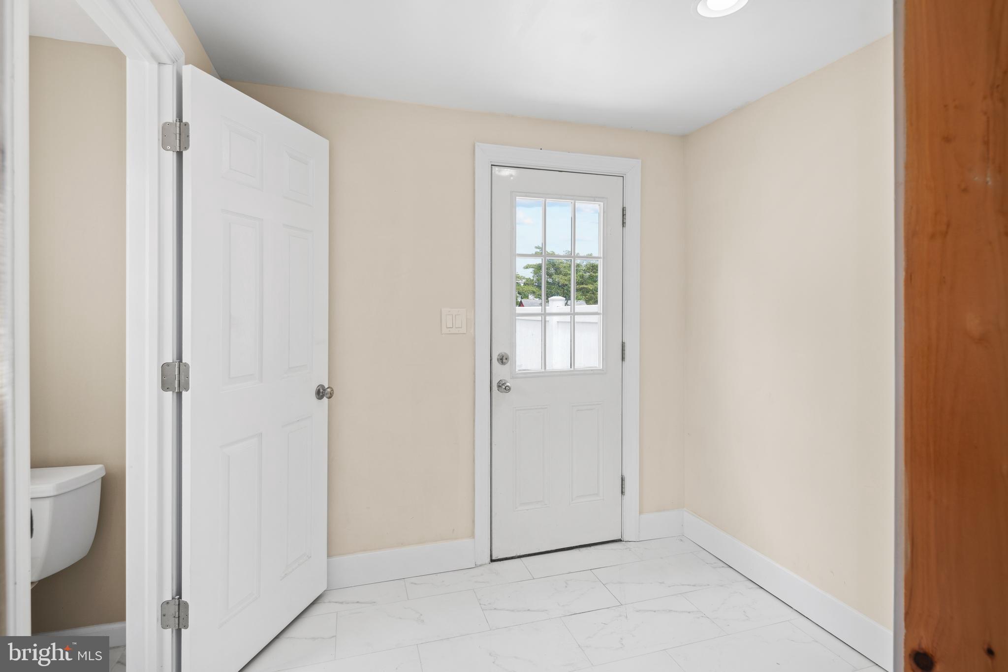 CHURCHVILLE MANOR - Residential Lease