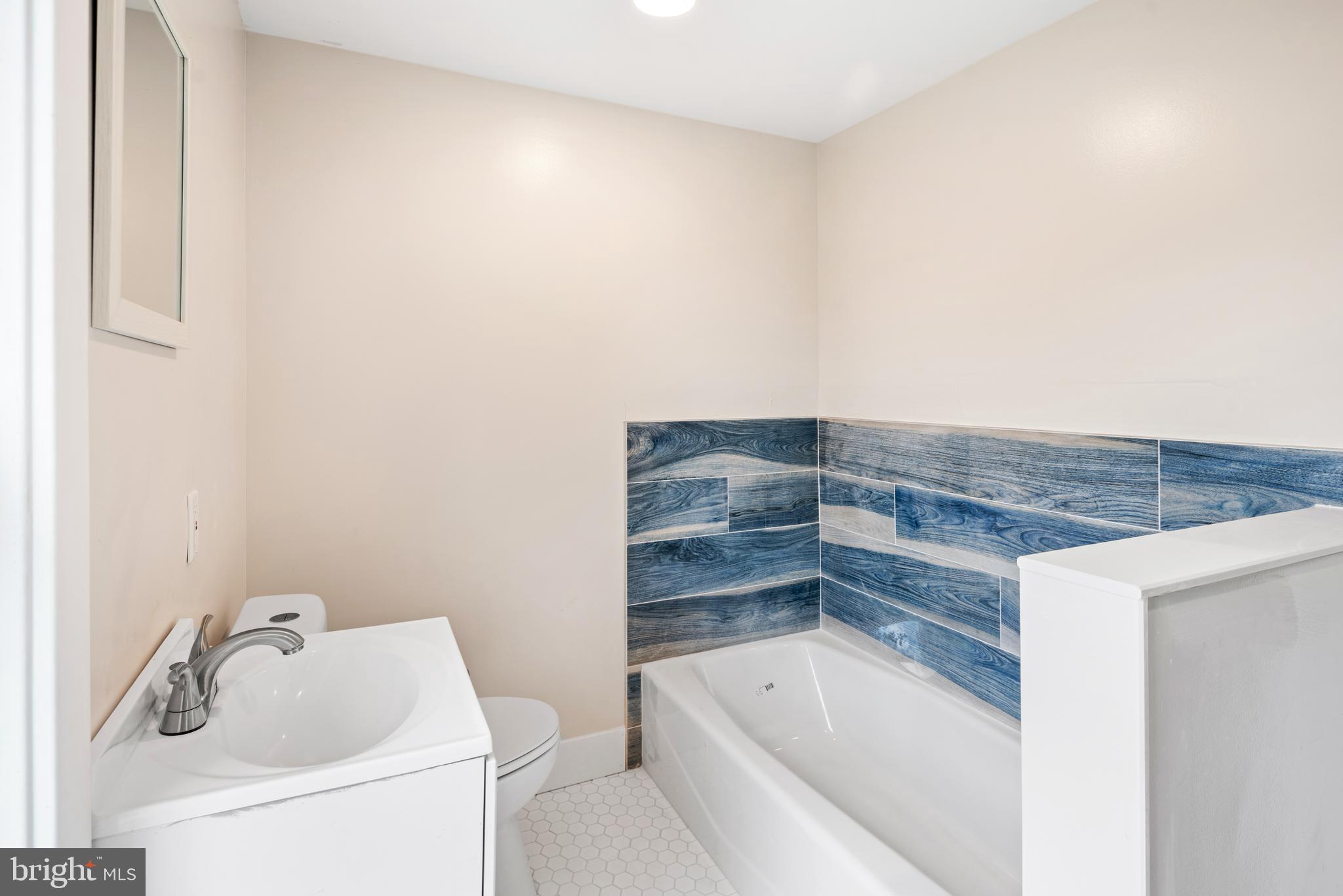 CHURCHVILLE MANOR - Residential Lease