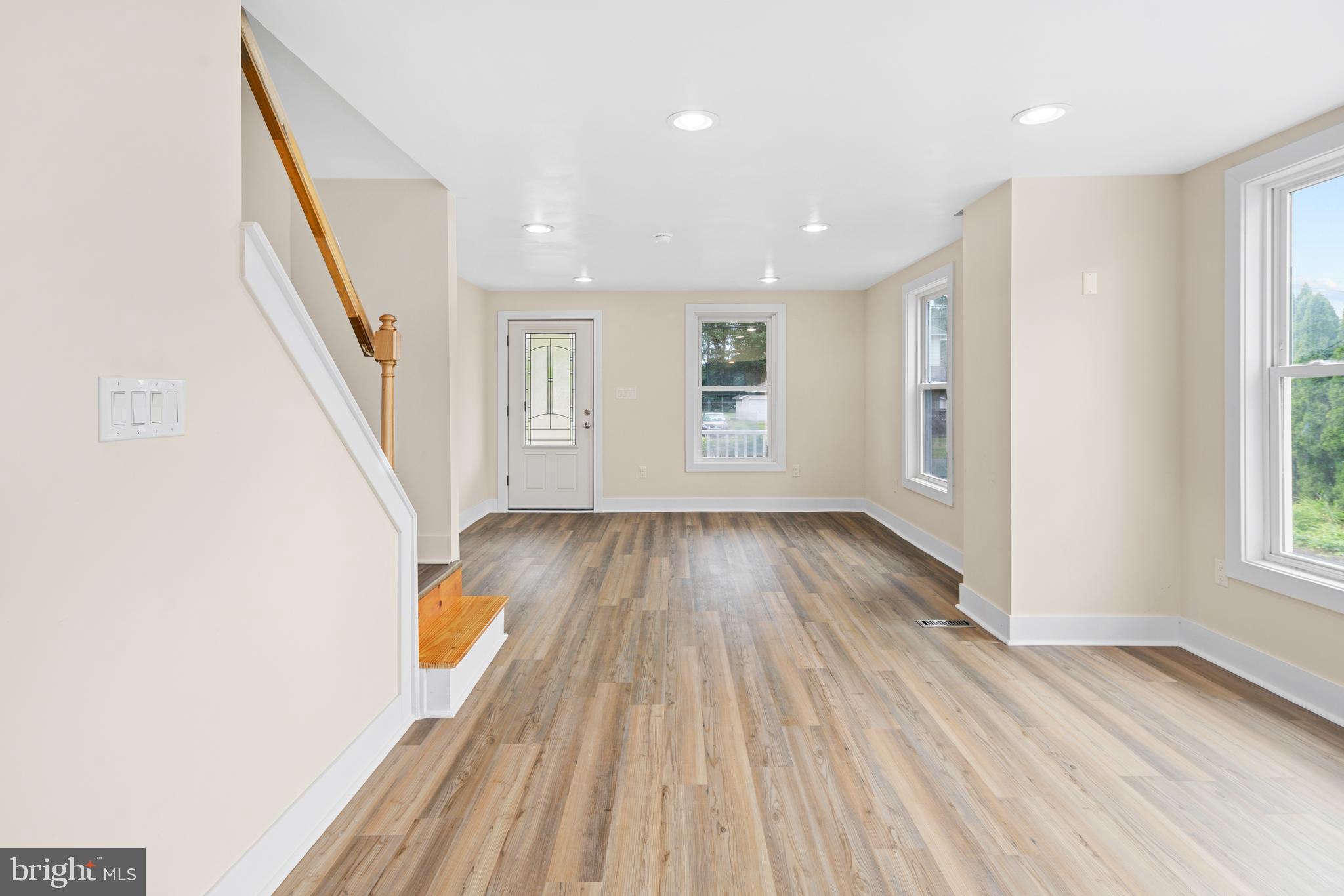 CHURCHVILLE MANOR - Residential Lease