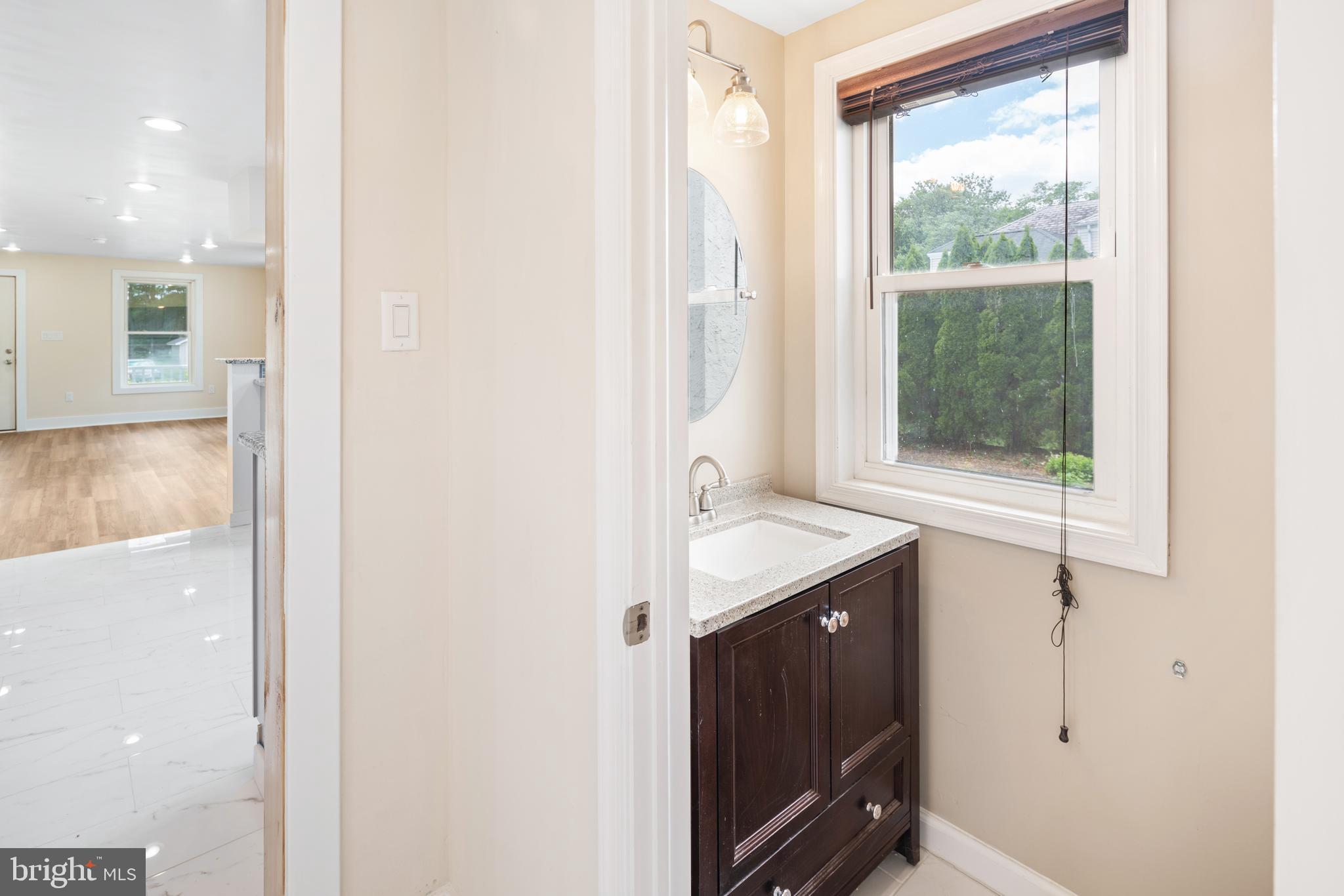 CHURCHVILLE MANOR - Residential Lease