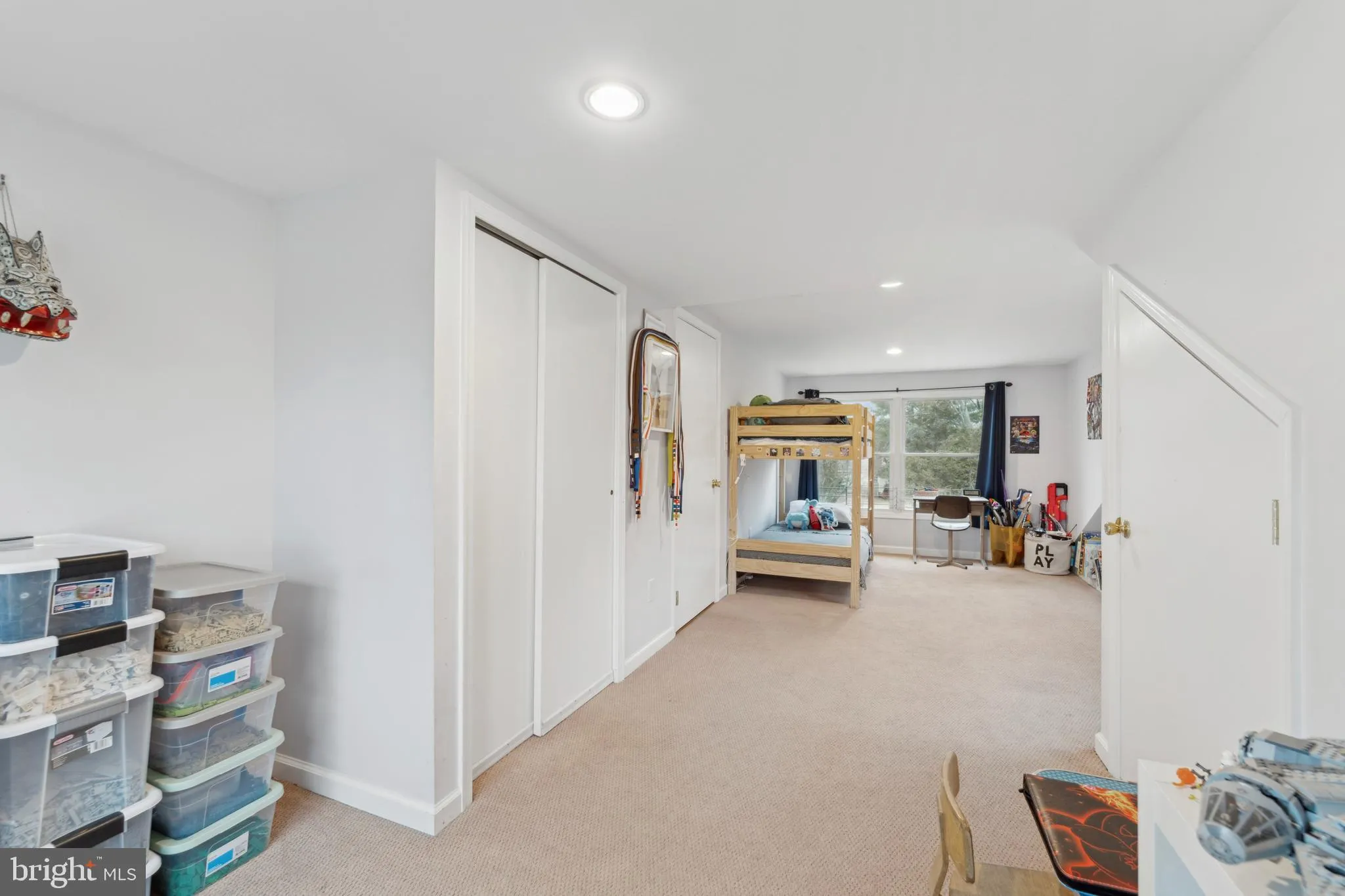 Pennington, New Jersey 08534, United States, 3 Bedrooms Bedrooms, ,2 BathroomsBathrooms,Residential,Pending,92412