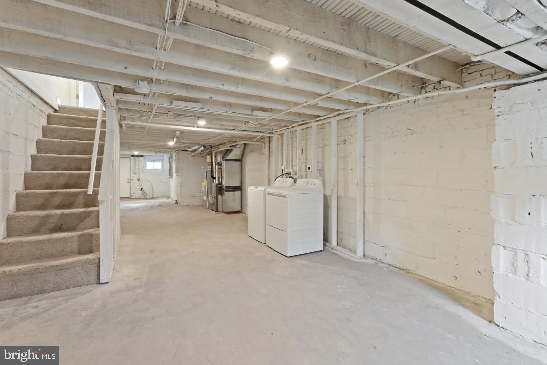 BIDDLE STREET - Residential