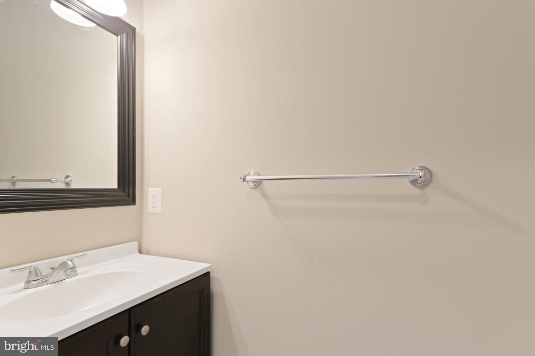 BIDDLE STREET - Residential