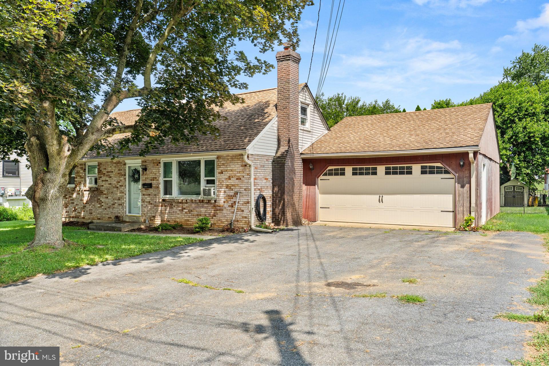 1331 E WALNUT STREET