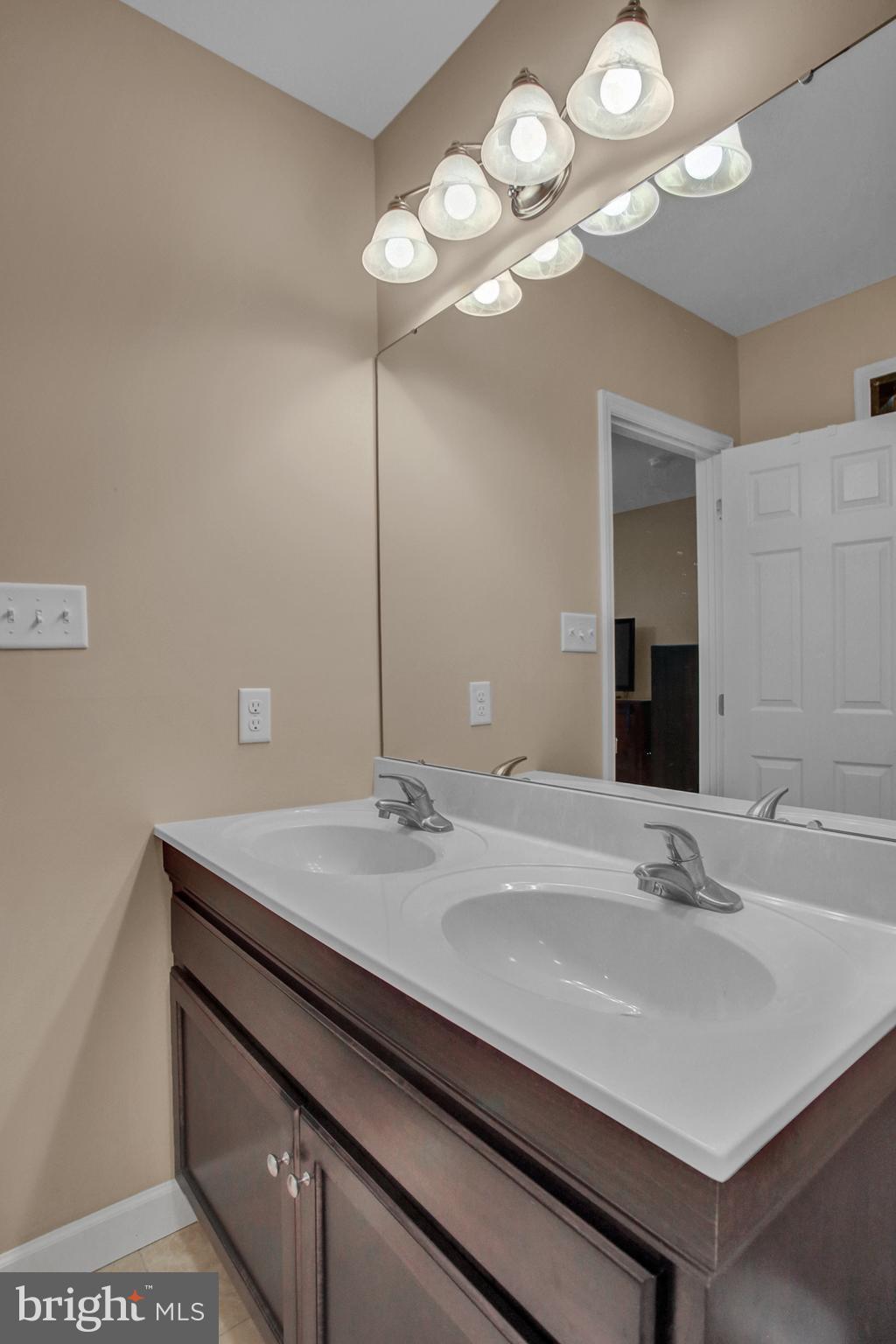 GREEN VALLEY WEST - Residential