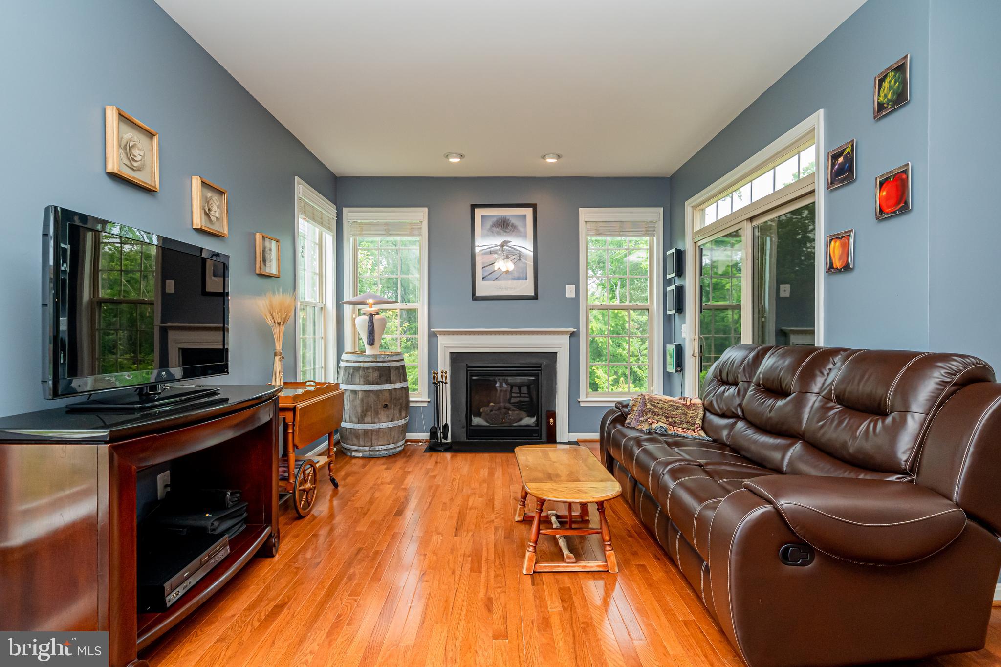 ALEXANDERS CHASE - Residential