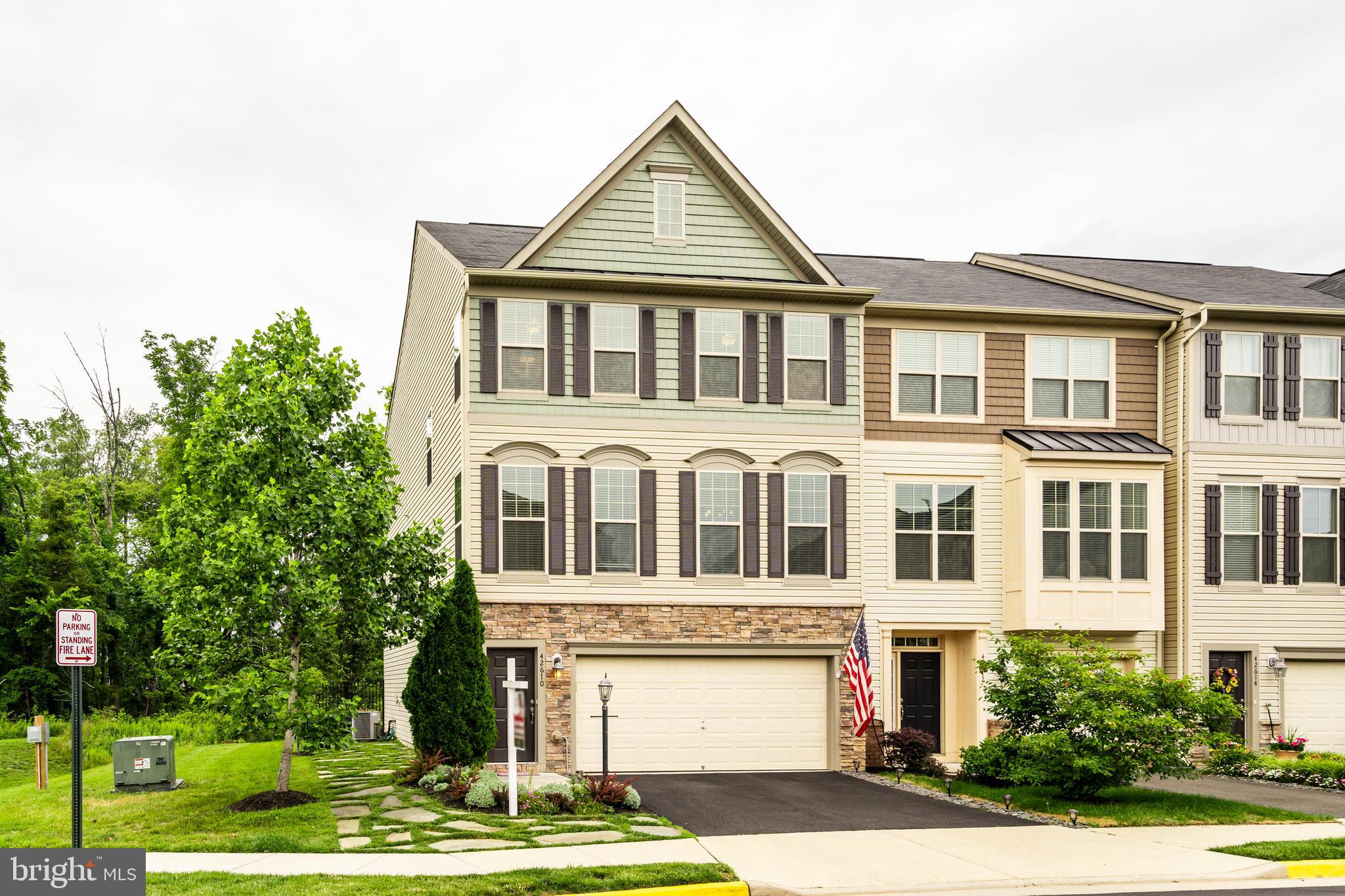 ALEXANDERS CHASE - Residential