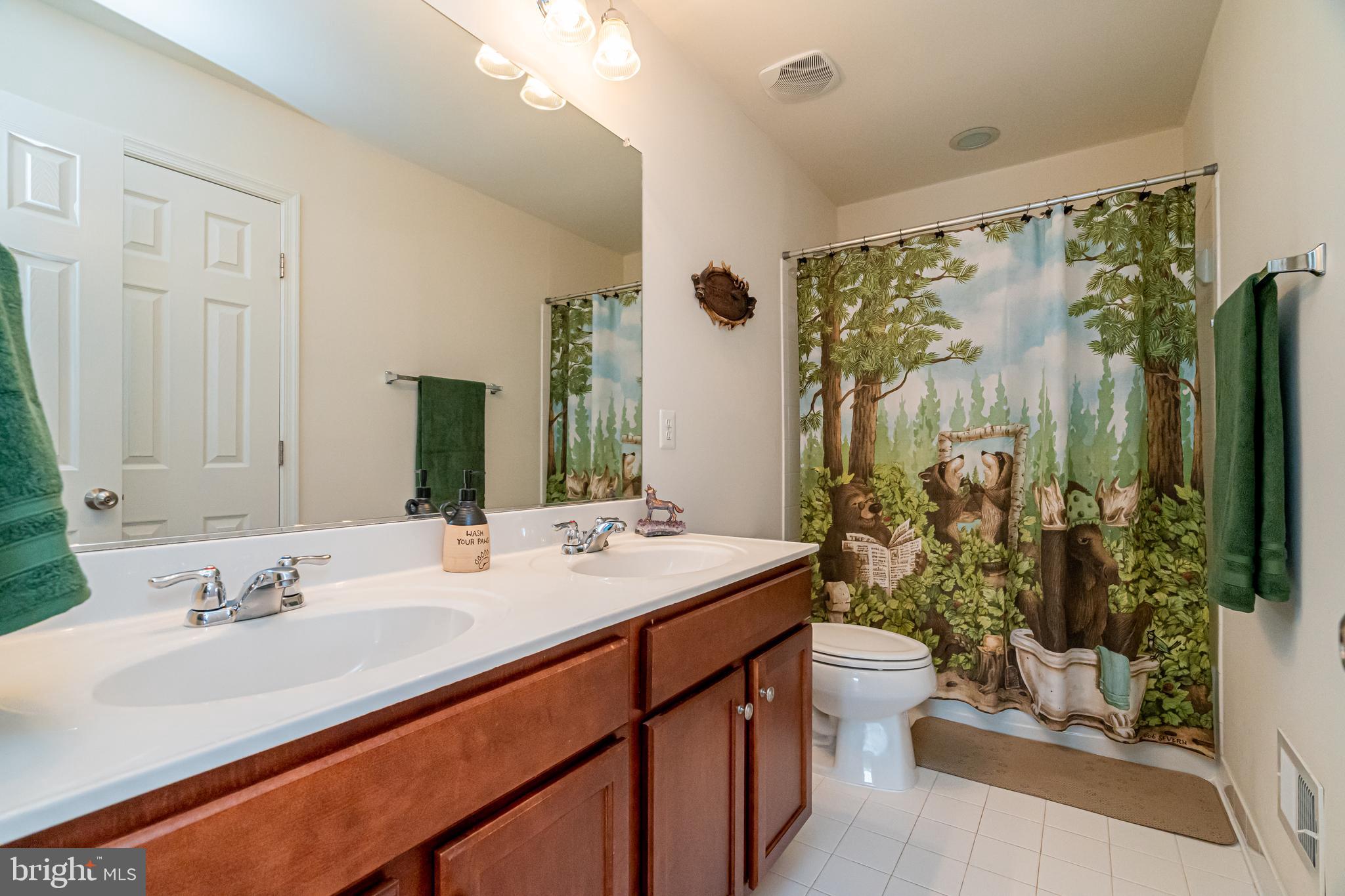 ALEXANDERS CHASE - Residential