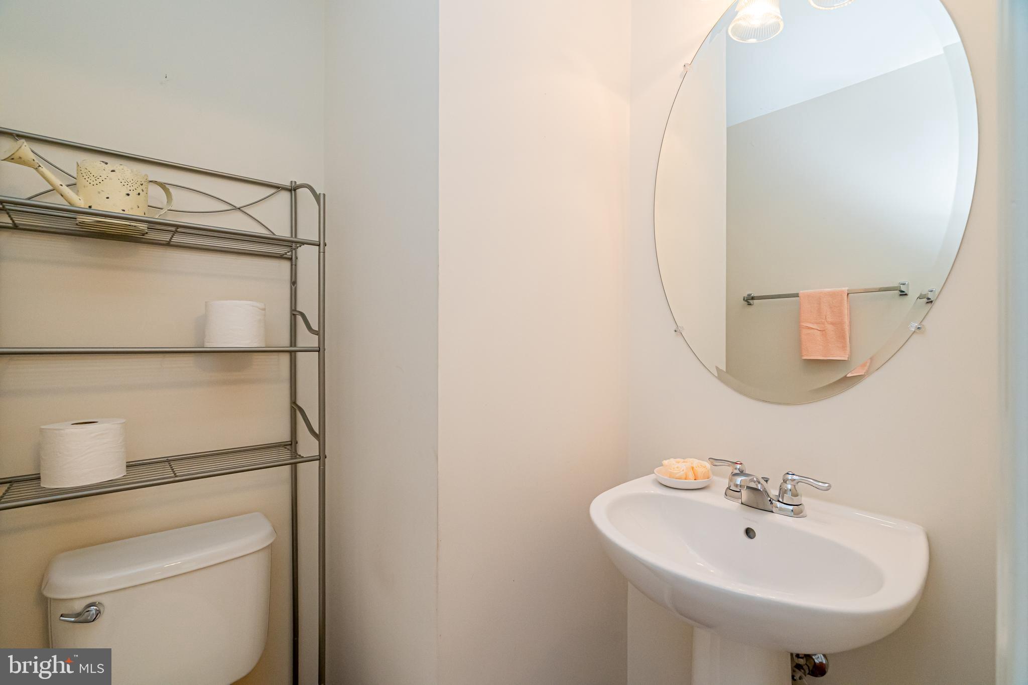 ALEXANDERS CHASE - Residential