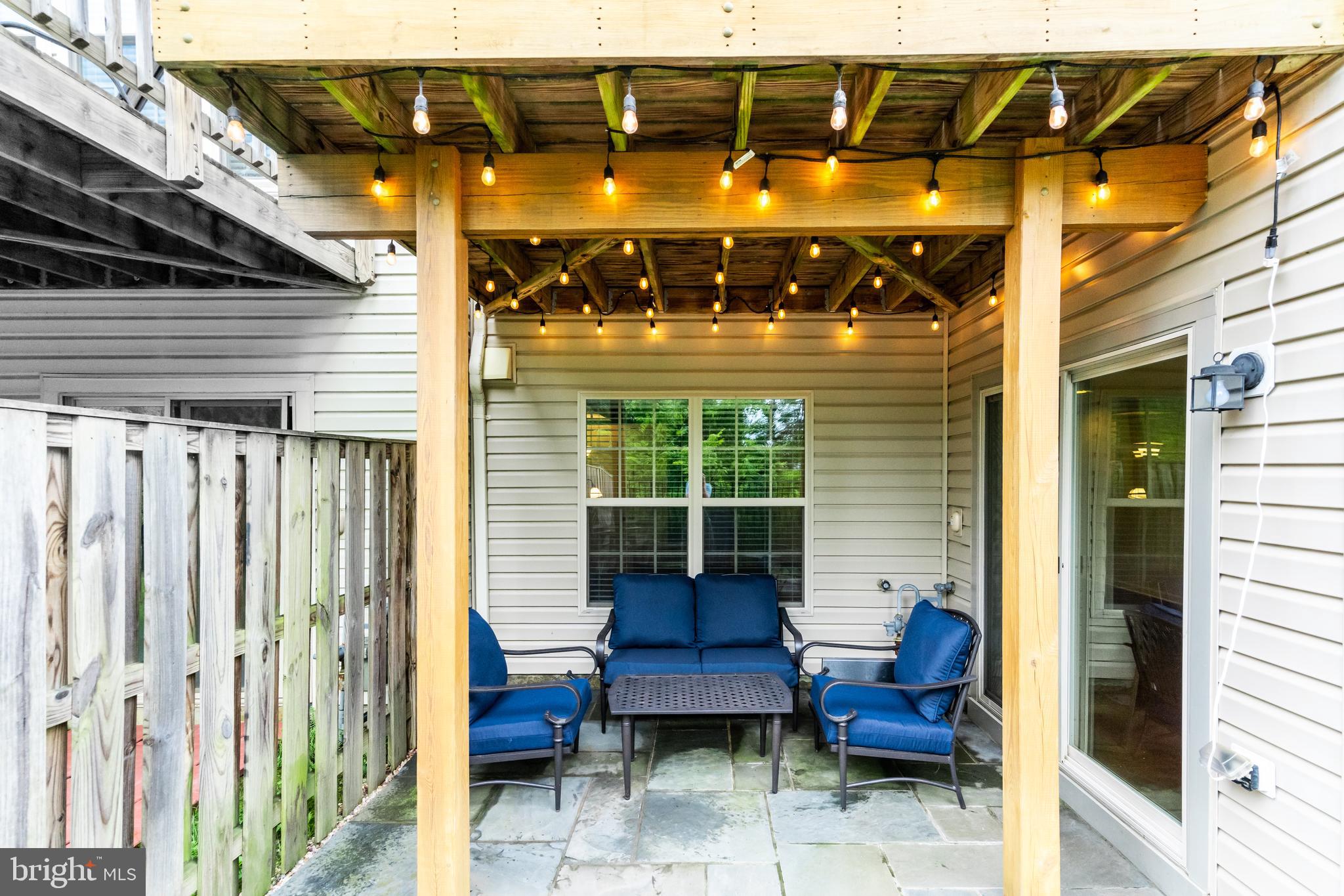 ALEXANDERS CHASE - Residential