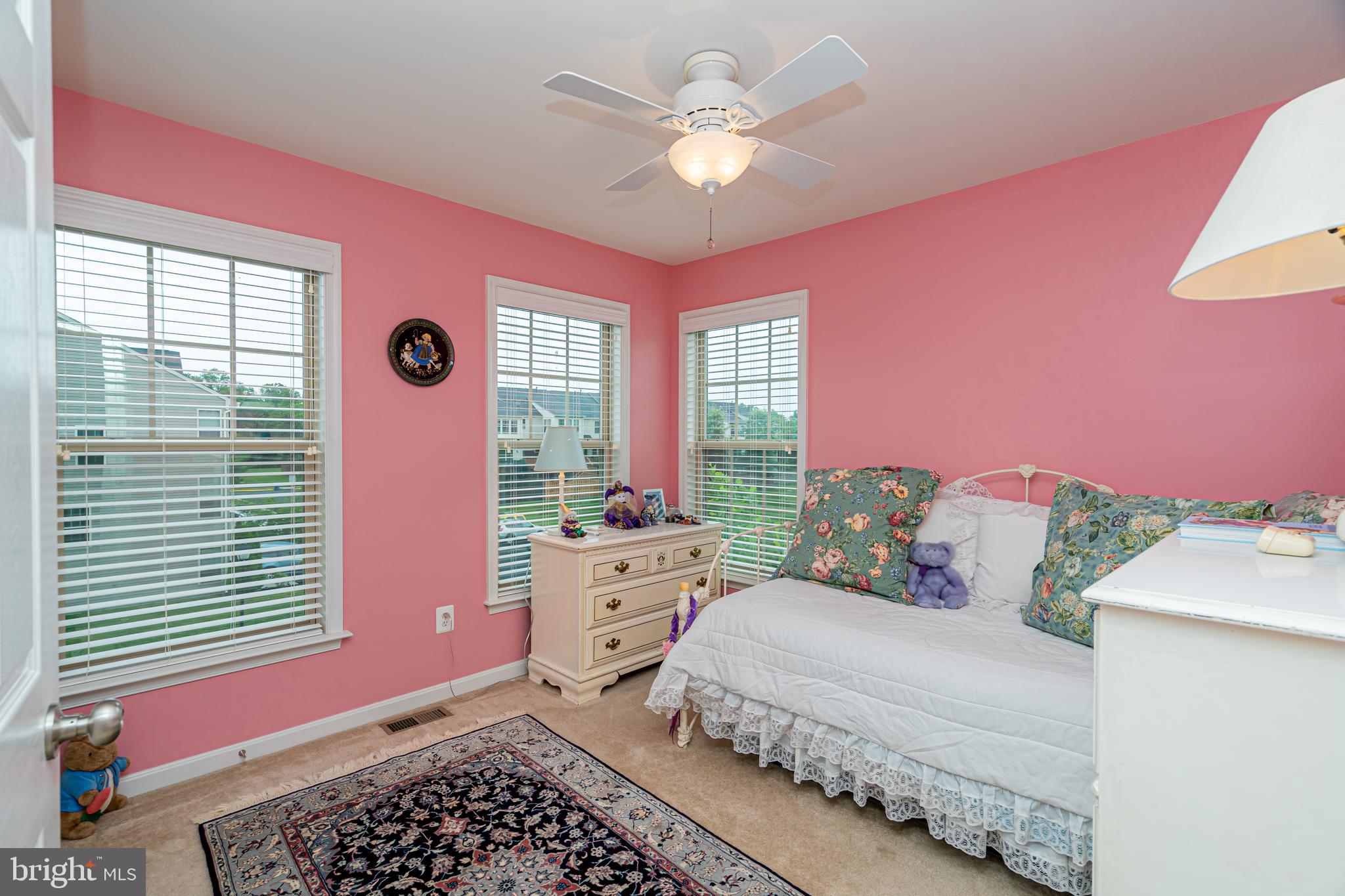 ALEXANDERS CHASE - Residential