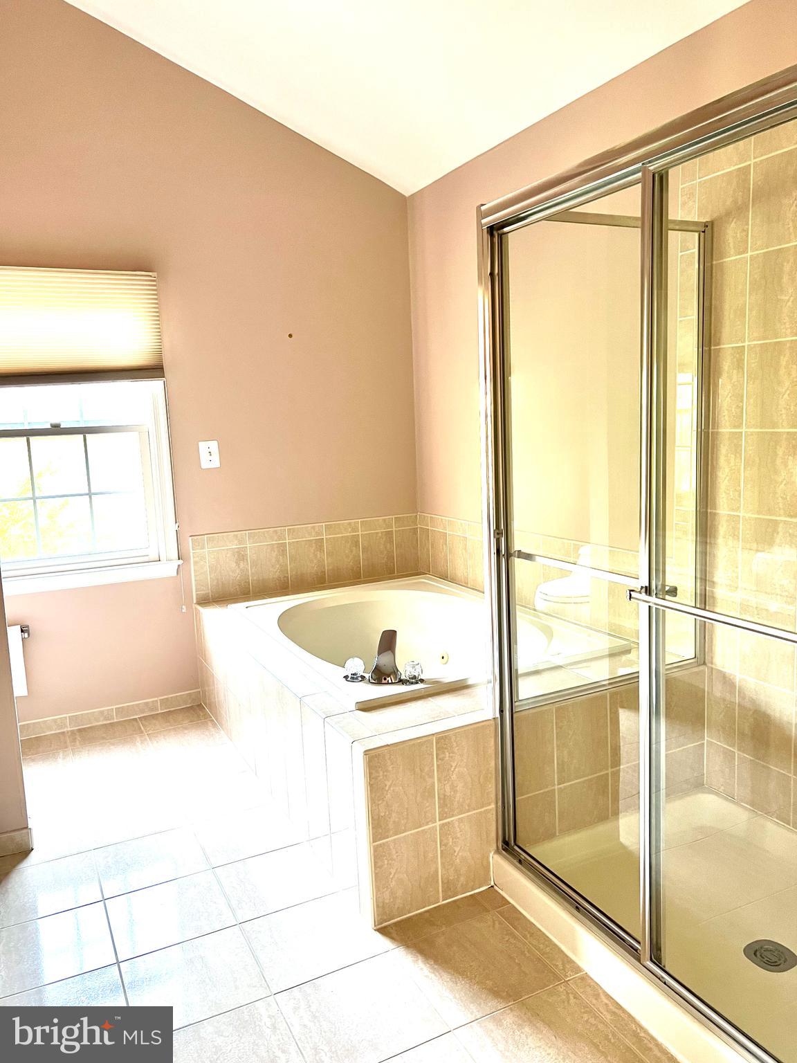 TOWER OAKS - Residential