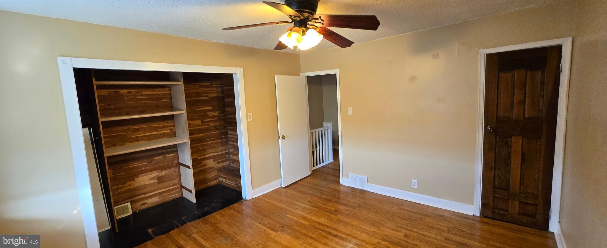 PHILADELPHIA (NORTHEAST) - Residential