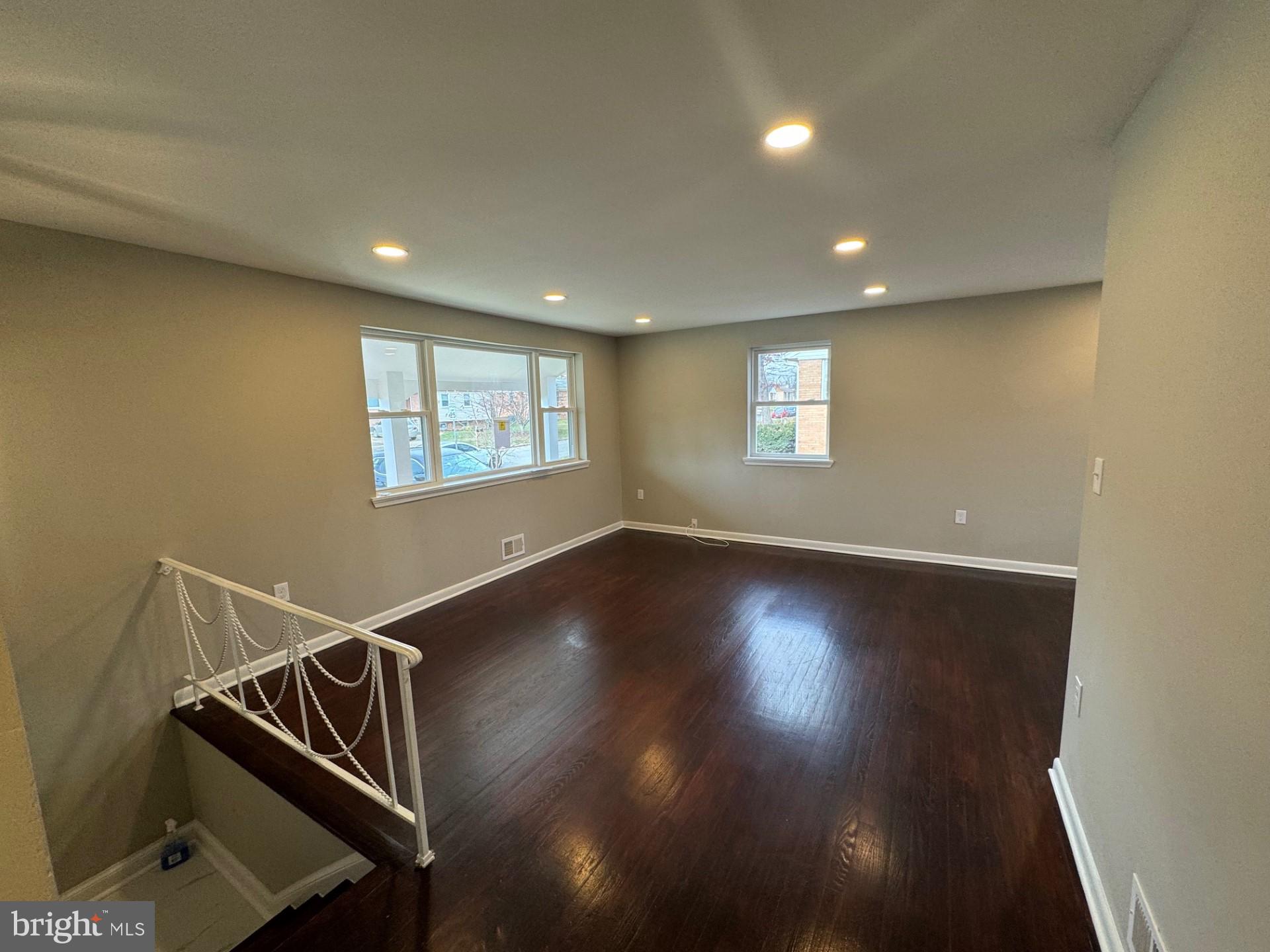 ANDREW HILLS - Residential