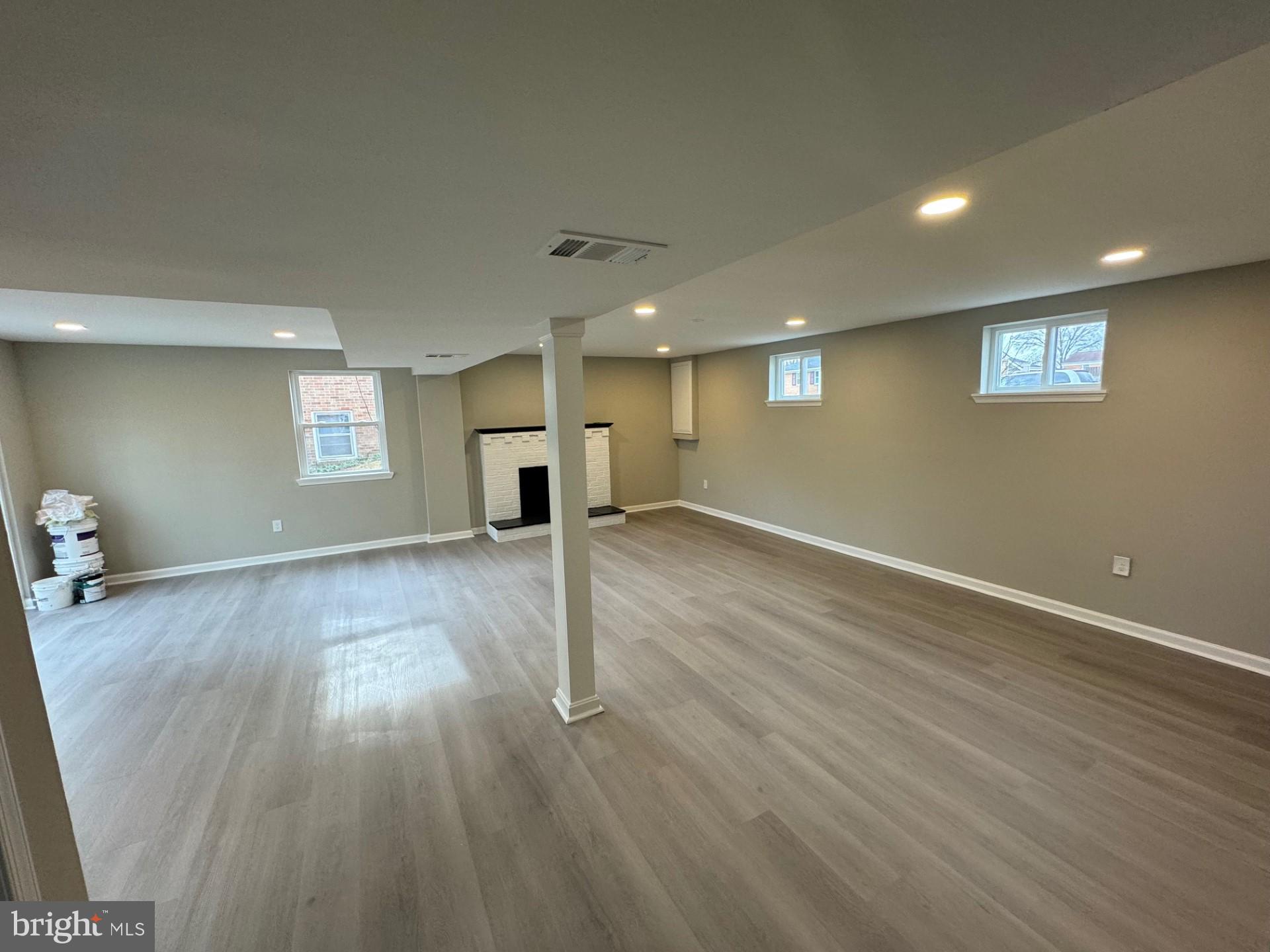 ANDREW HILLS - Residential