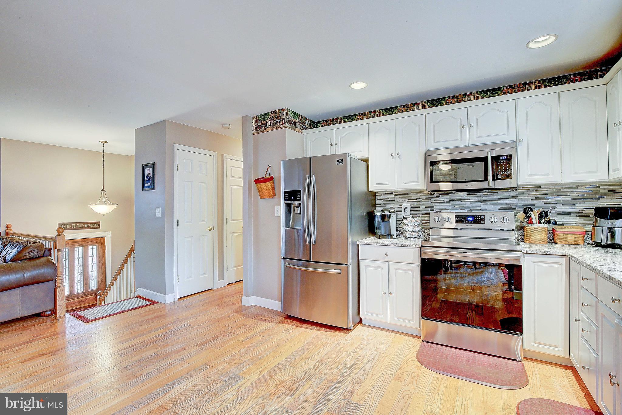 GREEN GABLES - Residential