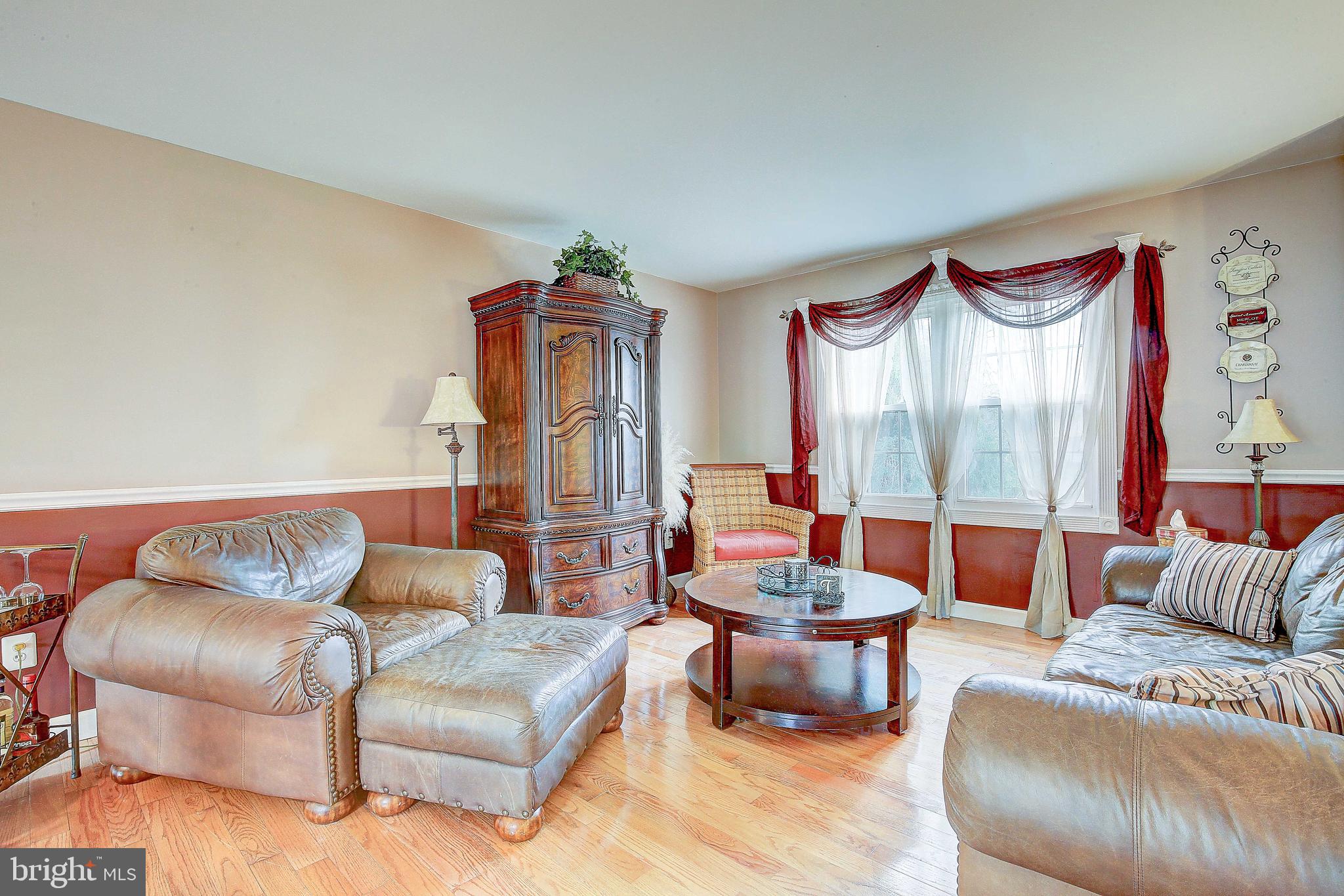 GREEN GABLES - Residential