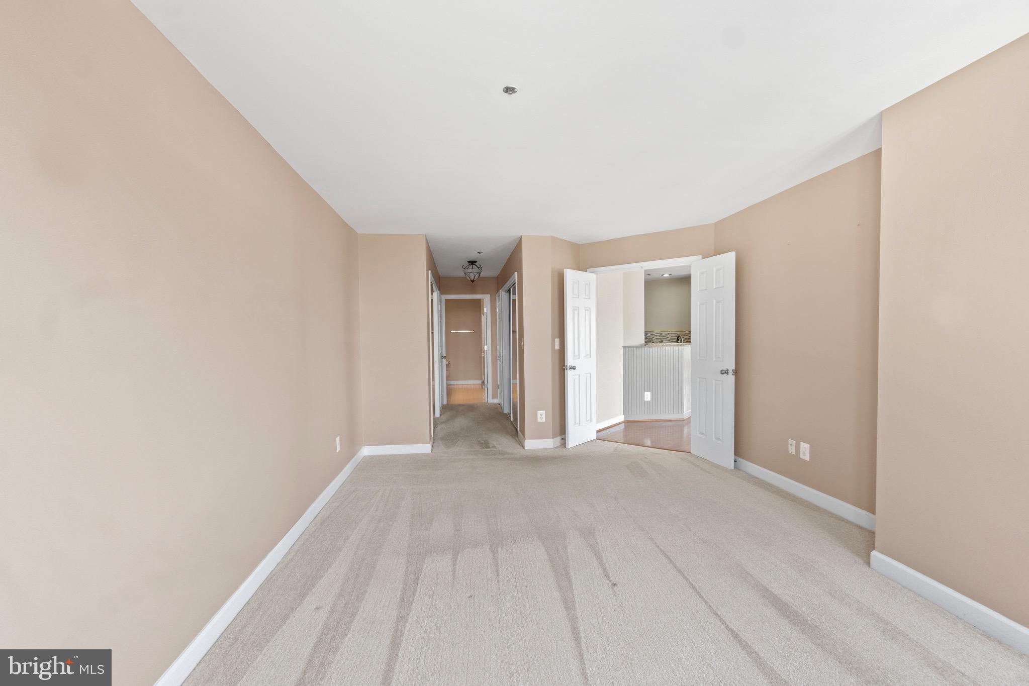 HARBORVIEW TOWERS - Residential