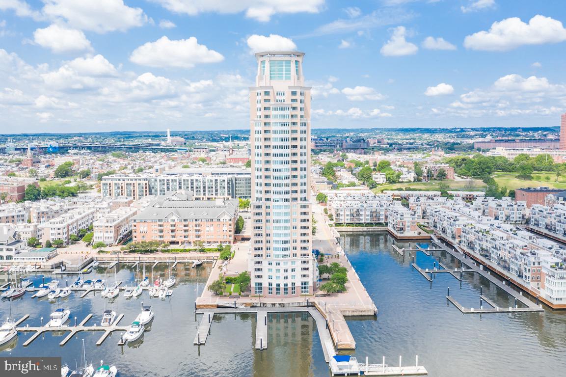 HARBORVIEW TOWERS - Residential