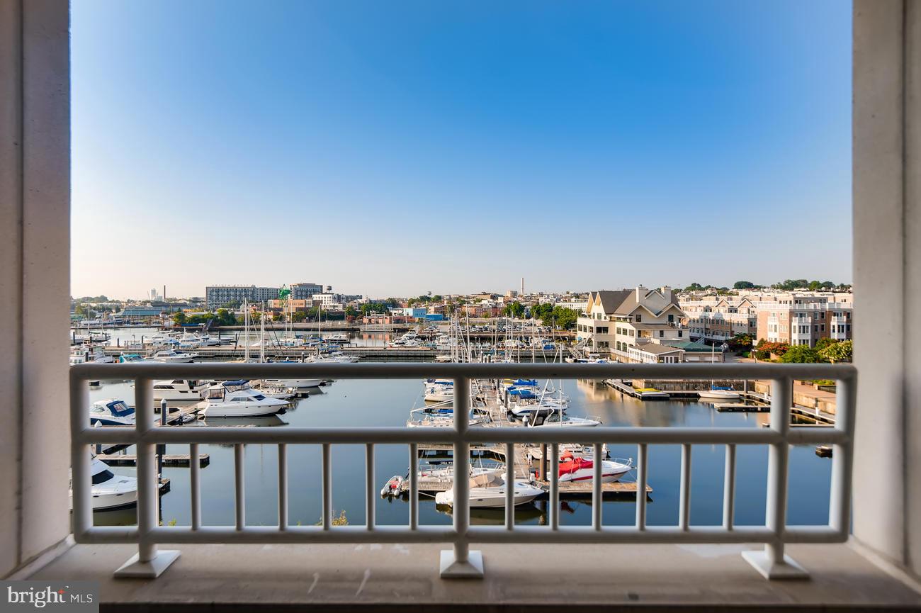 HARBORVIEW TOWERS - Residential