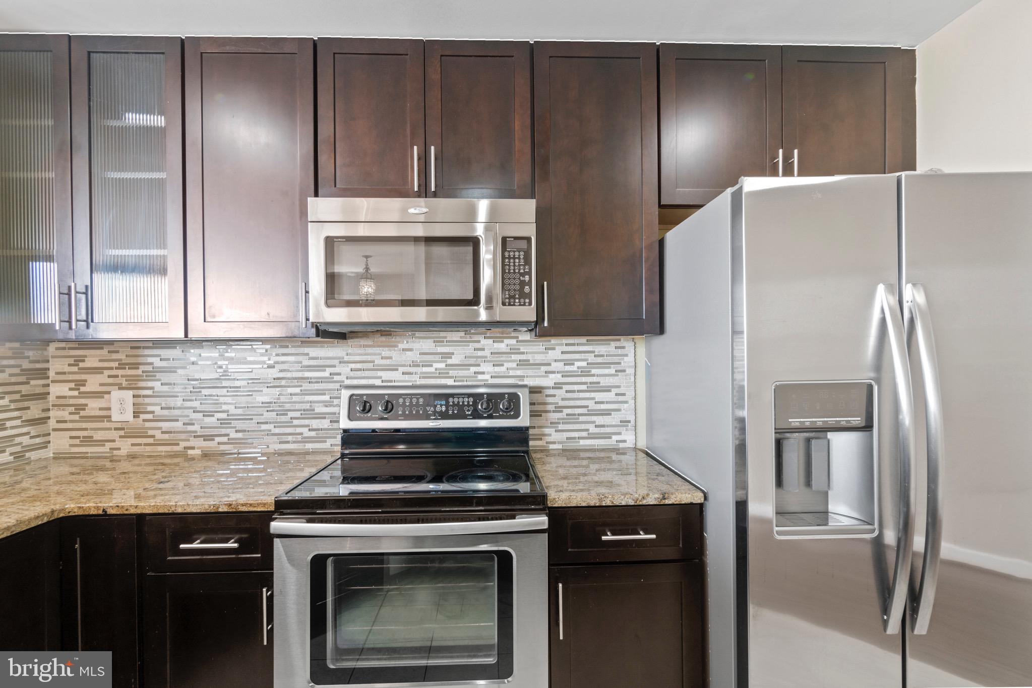 HARBORVIEW TOWERS - Residential
