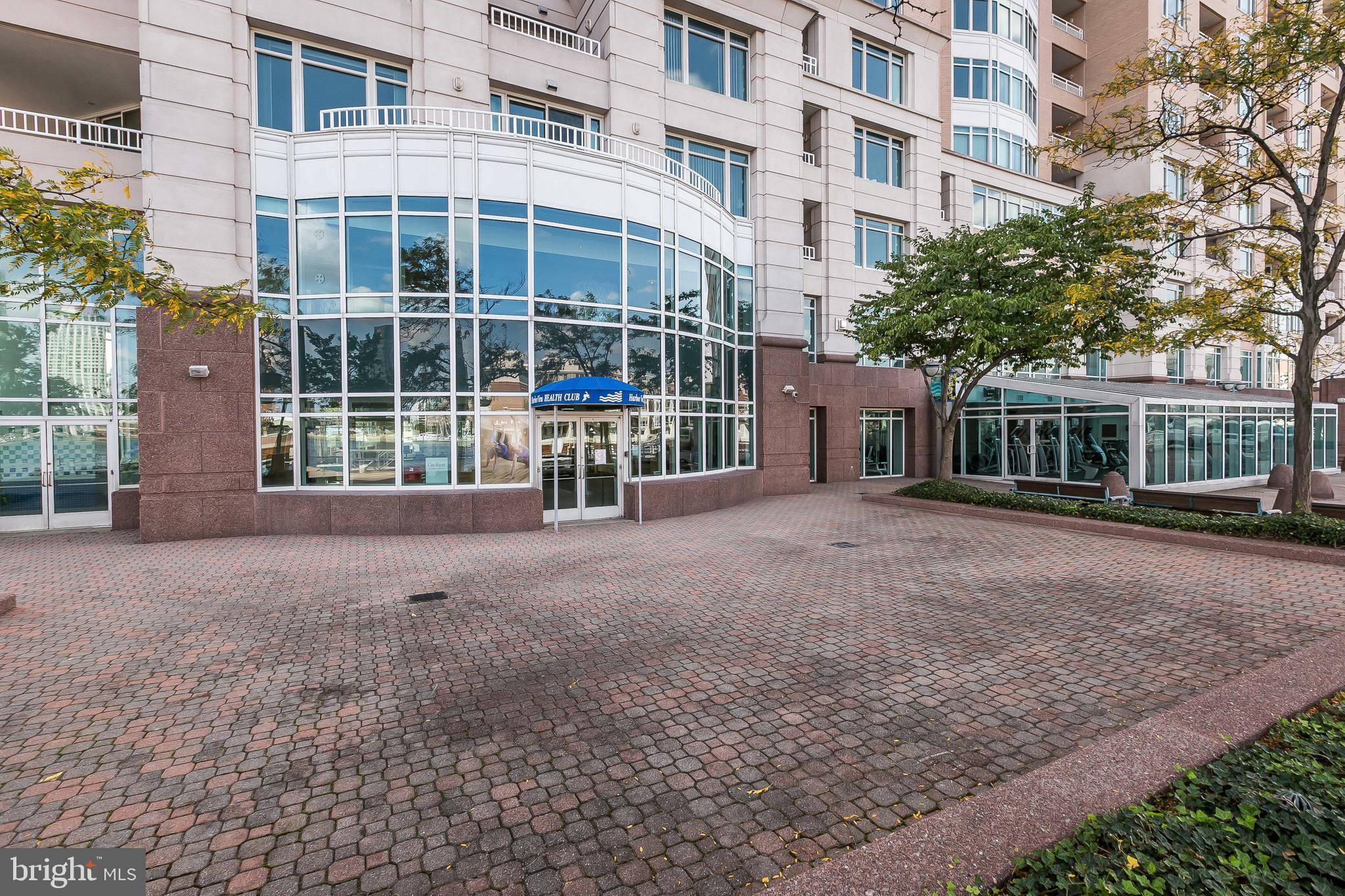 HARBORVIEW TOWERS - Residential