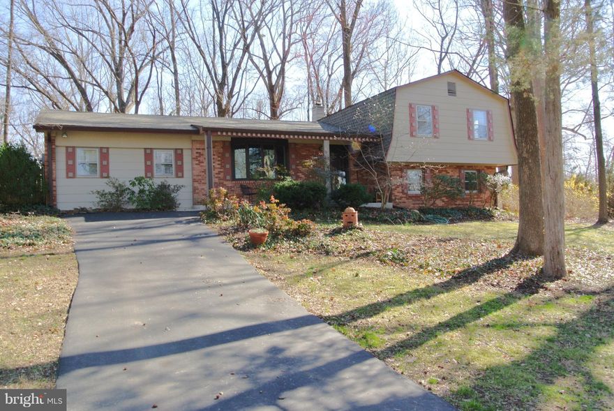 Well maintained home in great location.  Easy access to Rt 210 for commuters.  Large Rooms.  Fenced Back Yard that backs to trees.  Updated Kitchen.  Screened in Porch.  Balcony off of Master BR.  Move In Ready. Minutes from Indian Head Rail Trail and Bennsville Park. Eligible for 100% Financing thru USDA Rural Development (If Qualified).