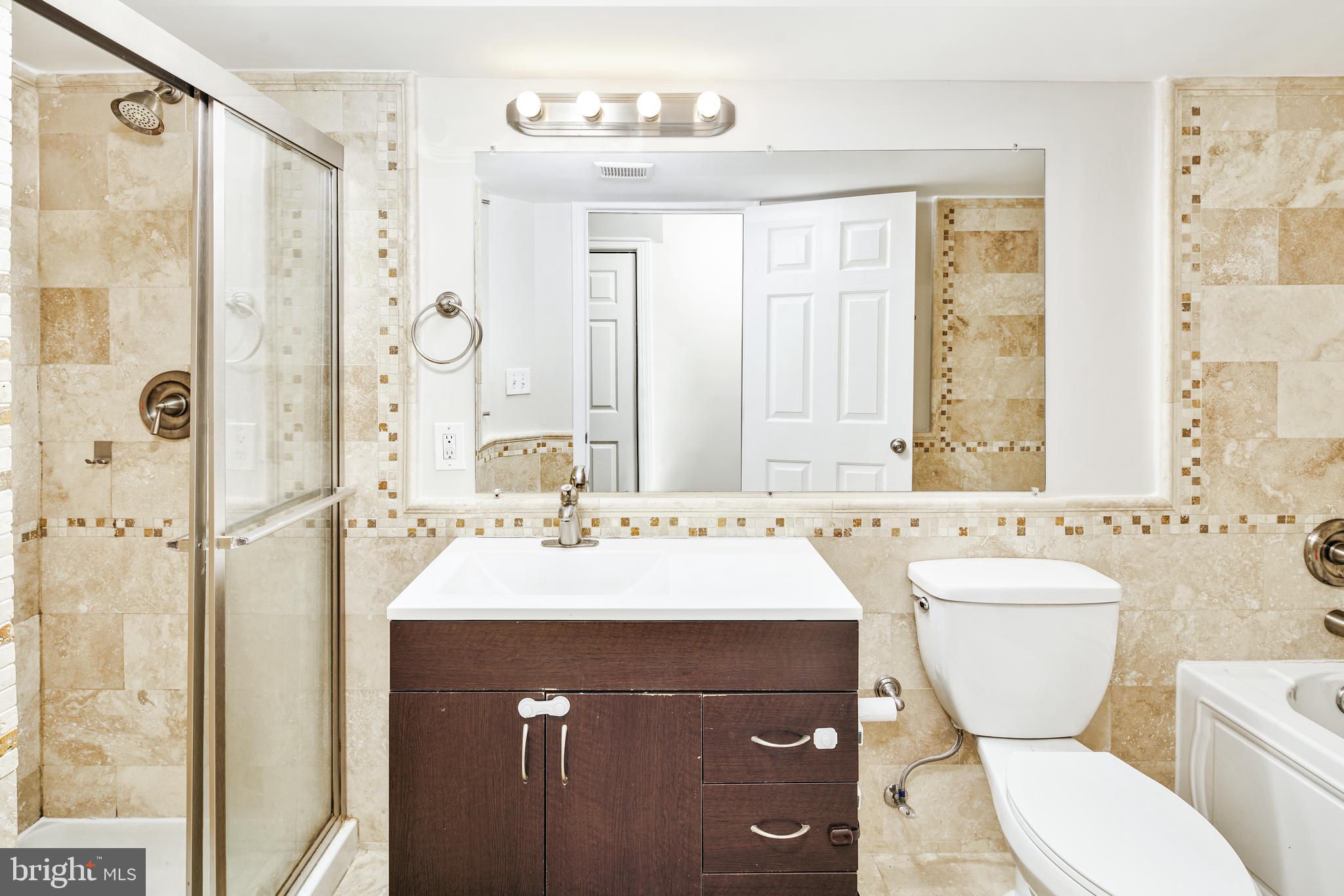 GRADUATE HOSPITAL - Residential Lease