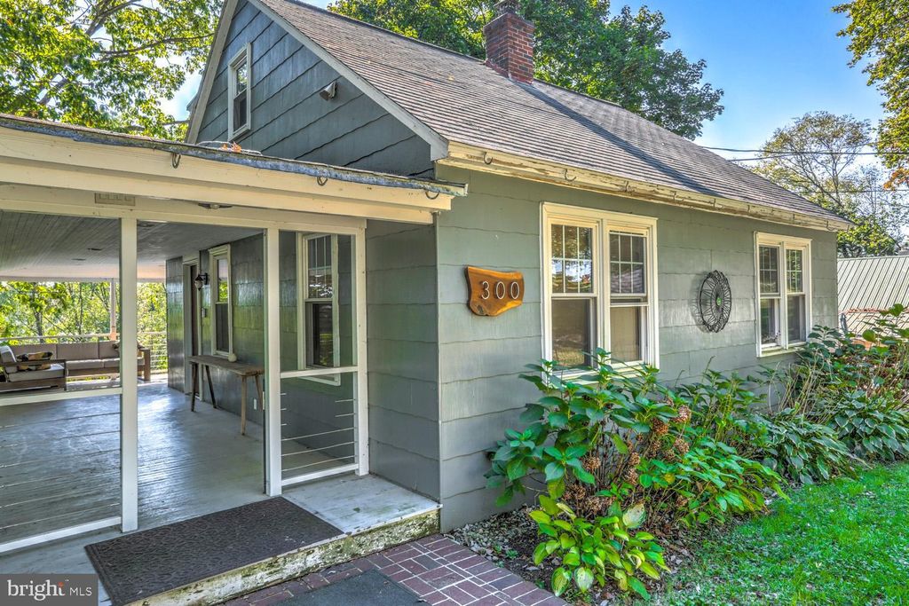 Photo of 300 Turtle Hill Road, Ephrata, PA 17522 (MLS # PALA2042452)