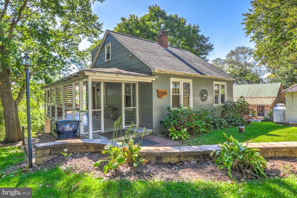 Photo of 300 Turtle Hill Road, Ephrata, PA 17522 (MLS # PALA2042452)