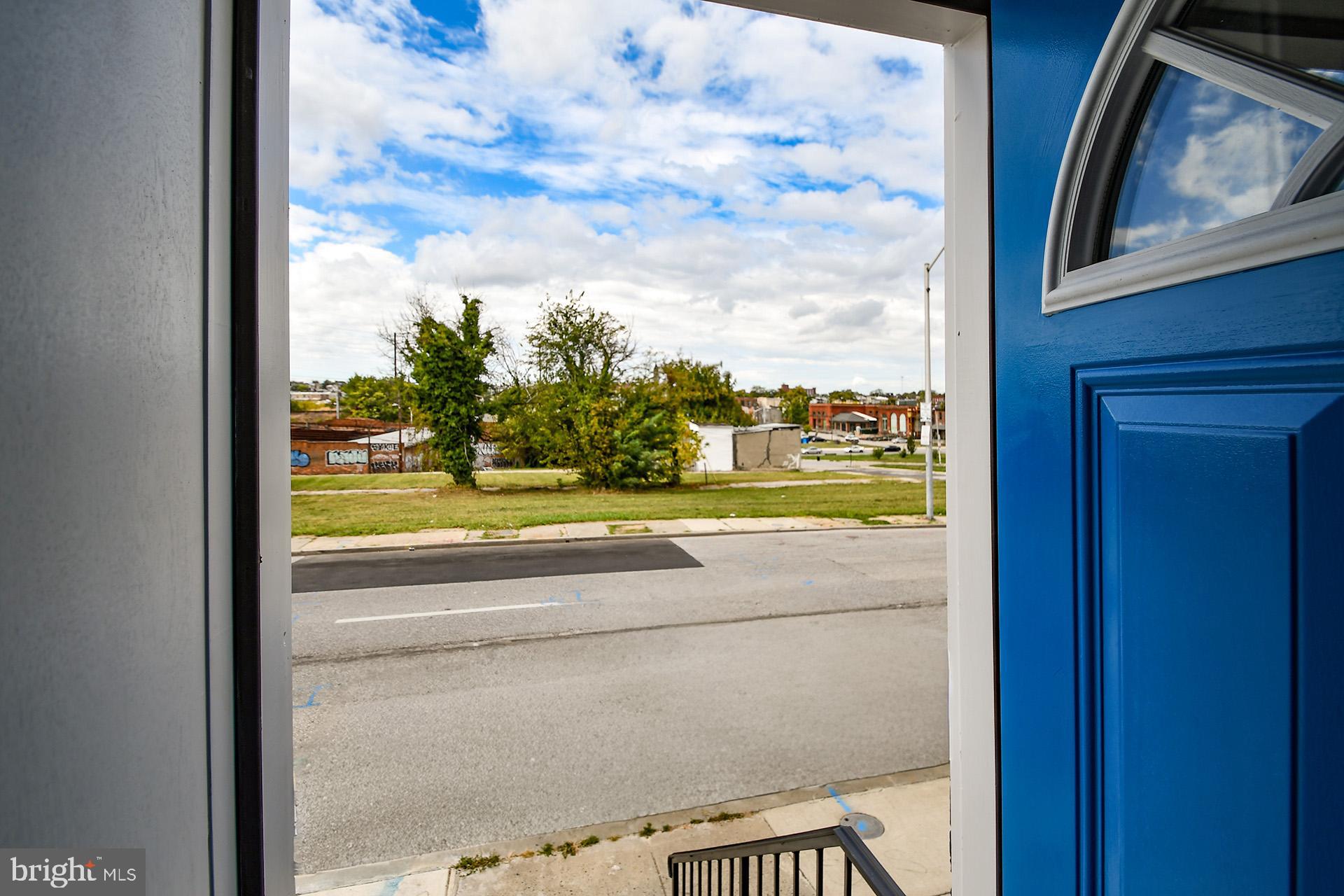 BROADWAY EAST - Residential