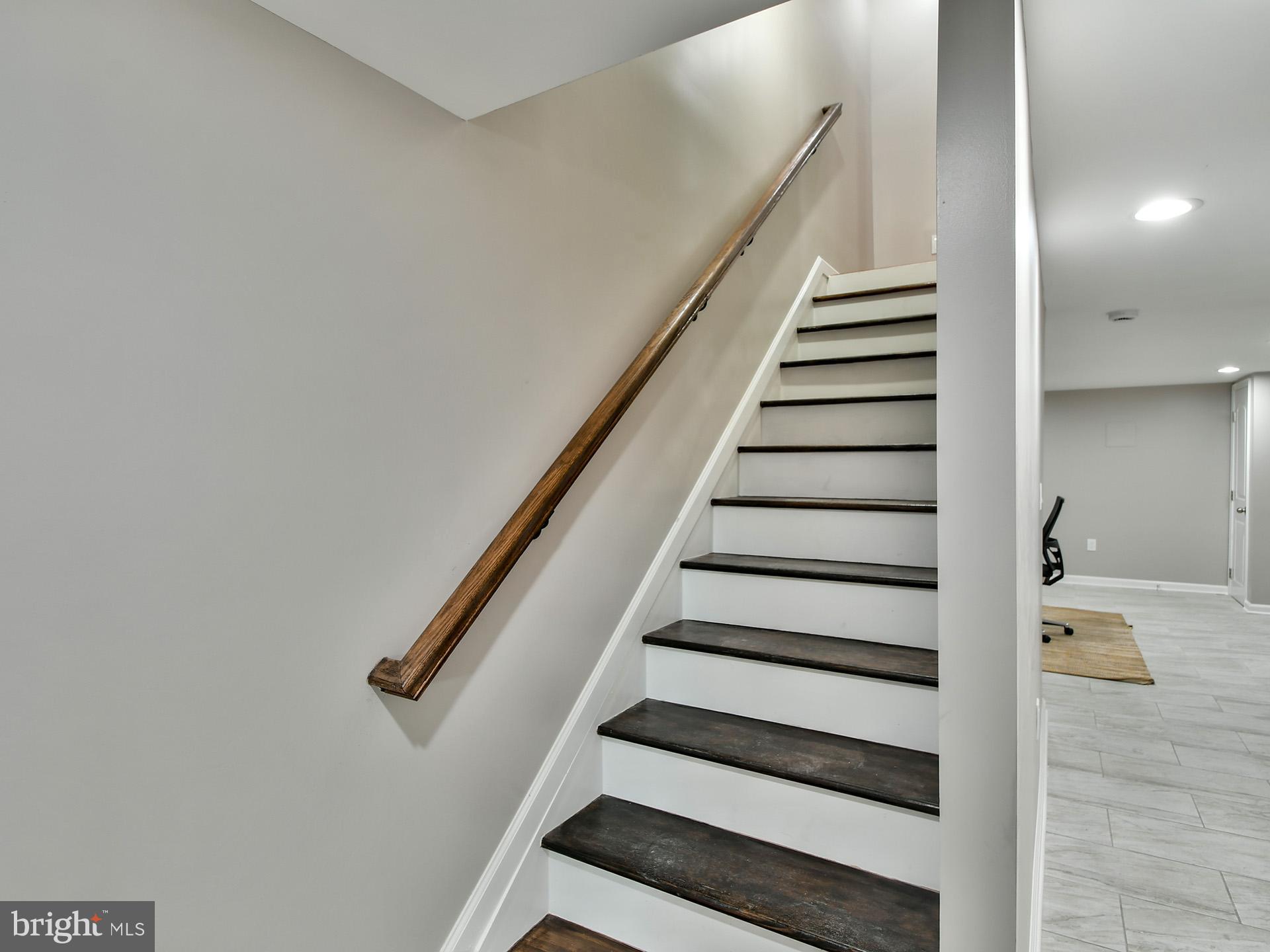 BROADWAY EAST - Residential