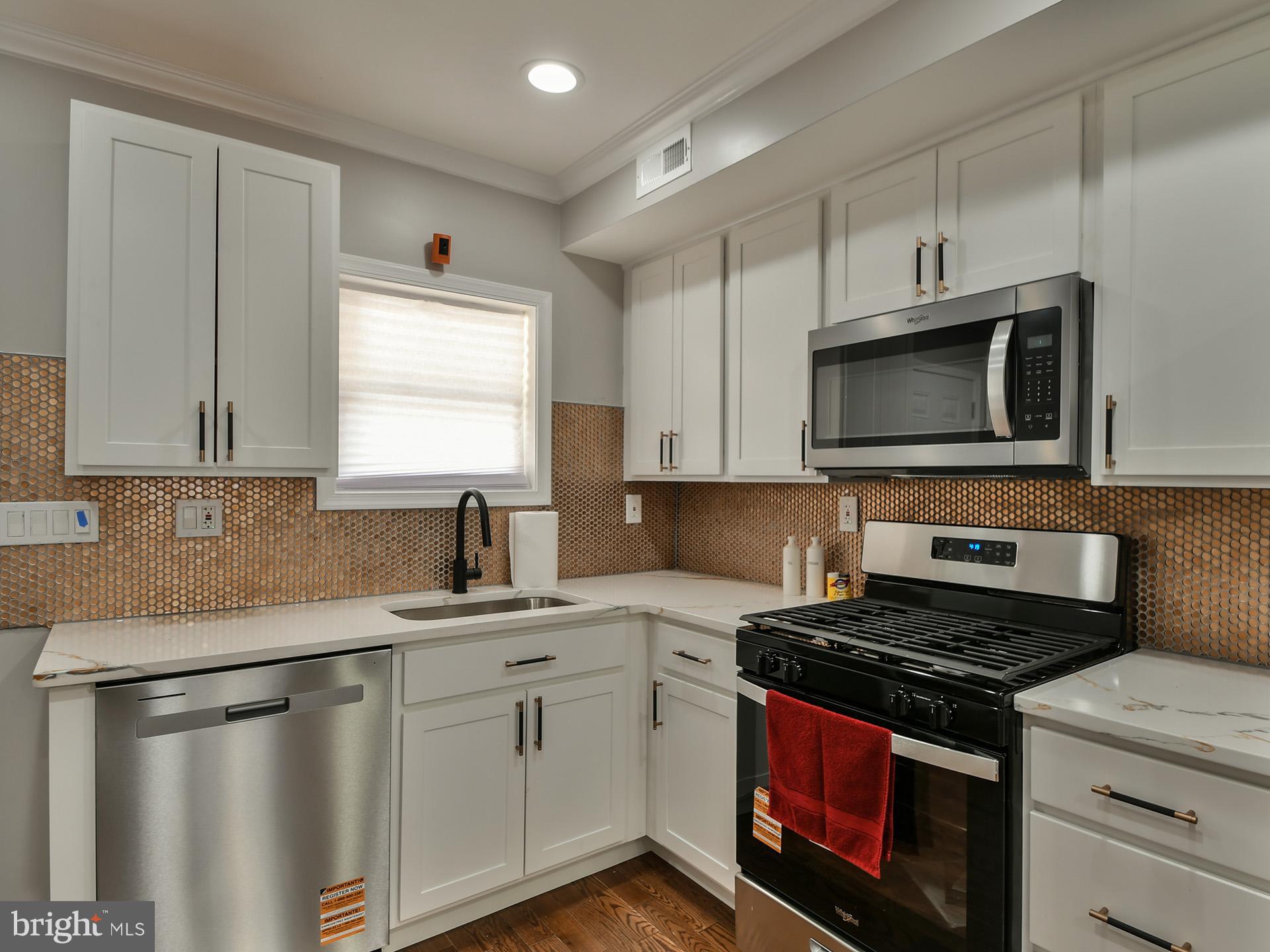 BROADWAY EAST - Residential