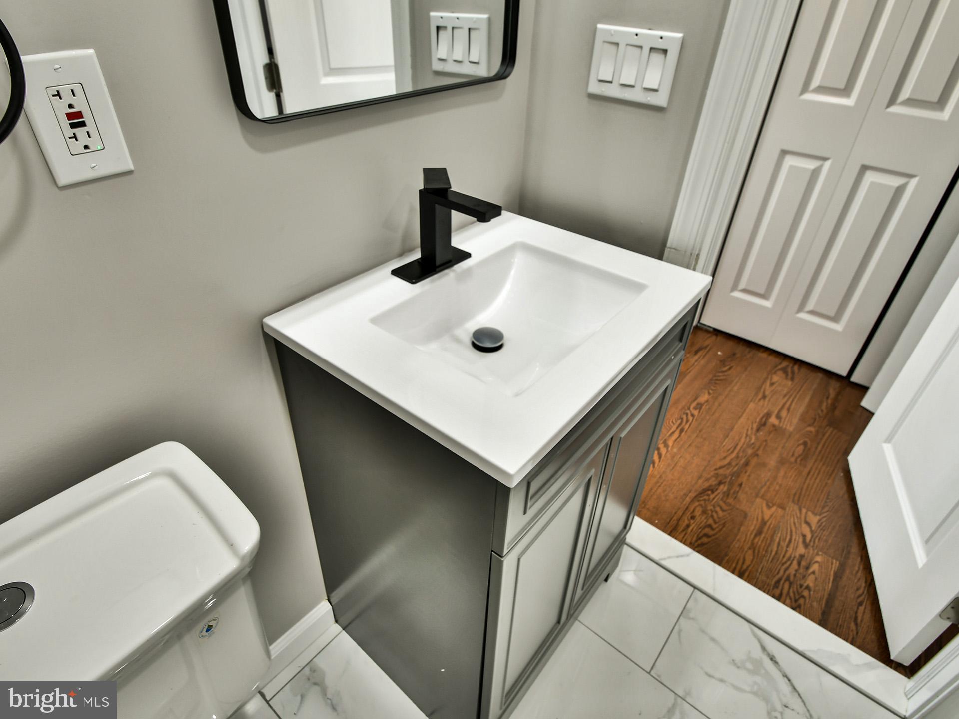 BROADWAY EAST - Residential